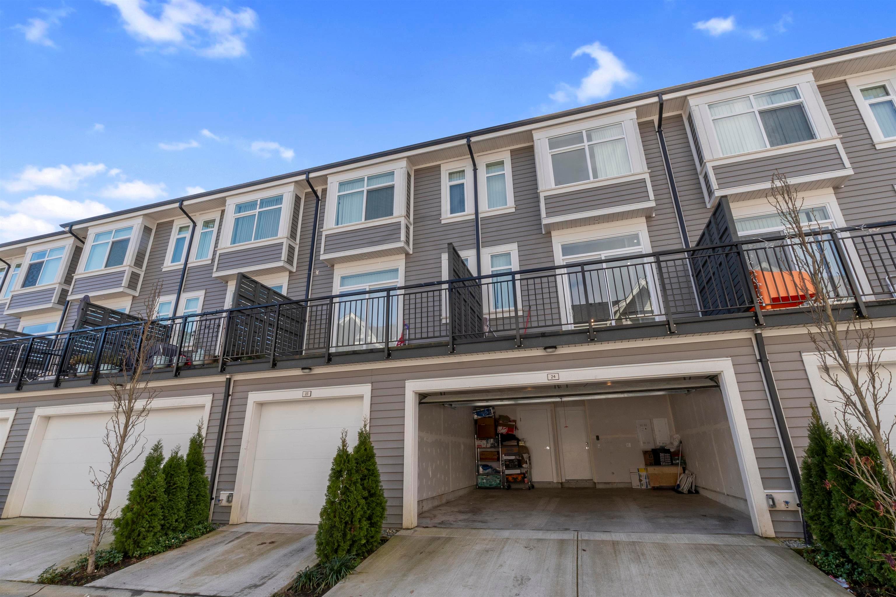 24 - 14151 58a Avenue, Surrey, V3X 0L1 — photo 1