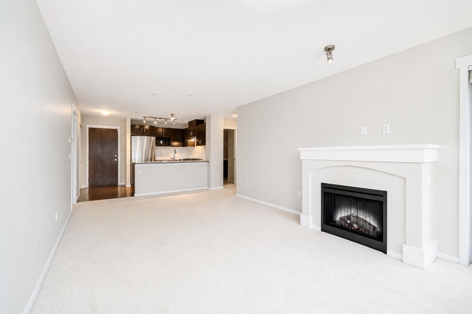 405 - 3110 Dayanee Springs Boulevard, Coquitlam, V3E 0B4 — photo 2