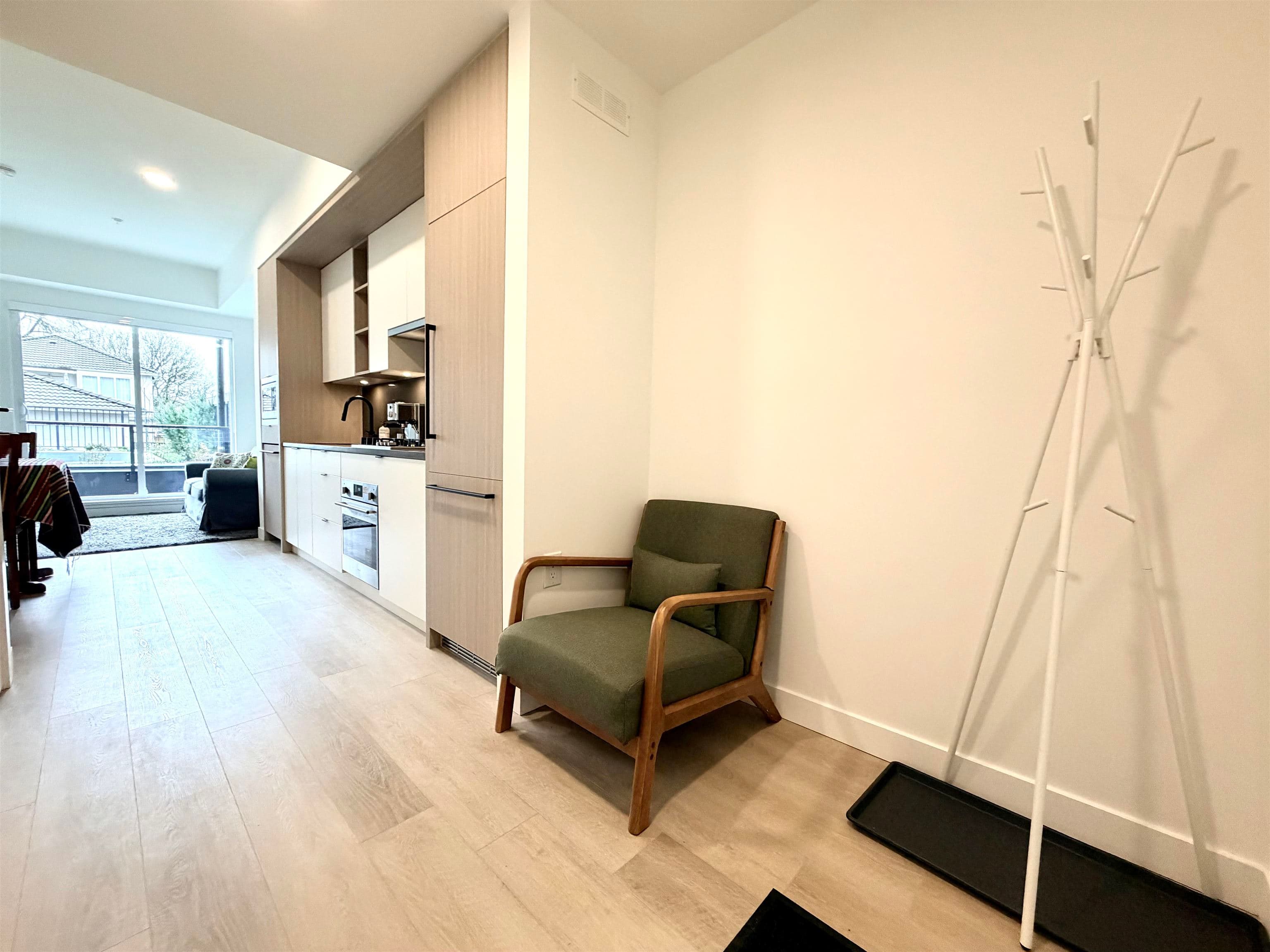 105 - 2268 E Broadway Street, Vancouver, V5N 0L2 — photo 3
