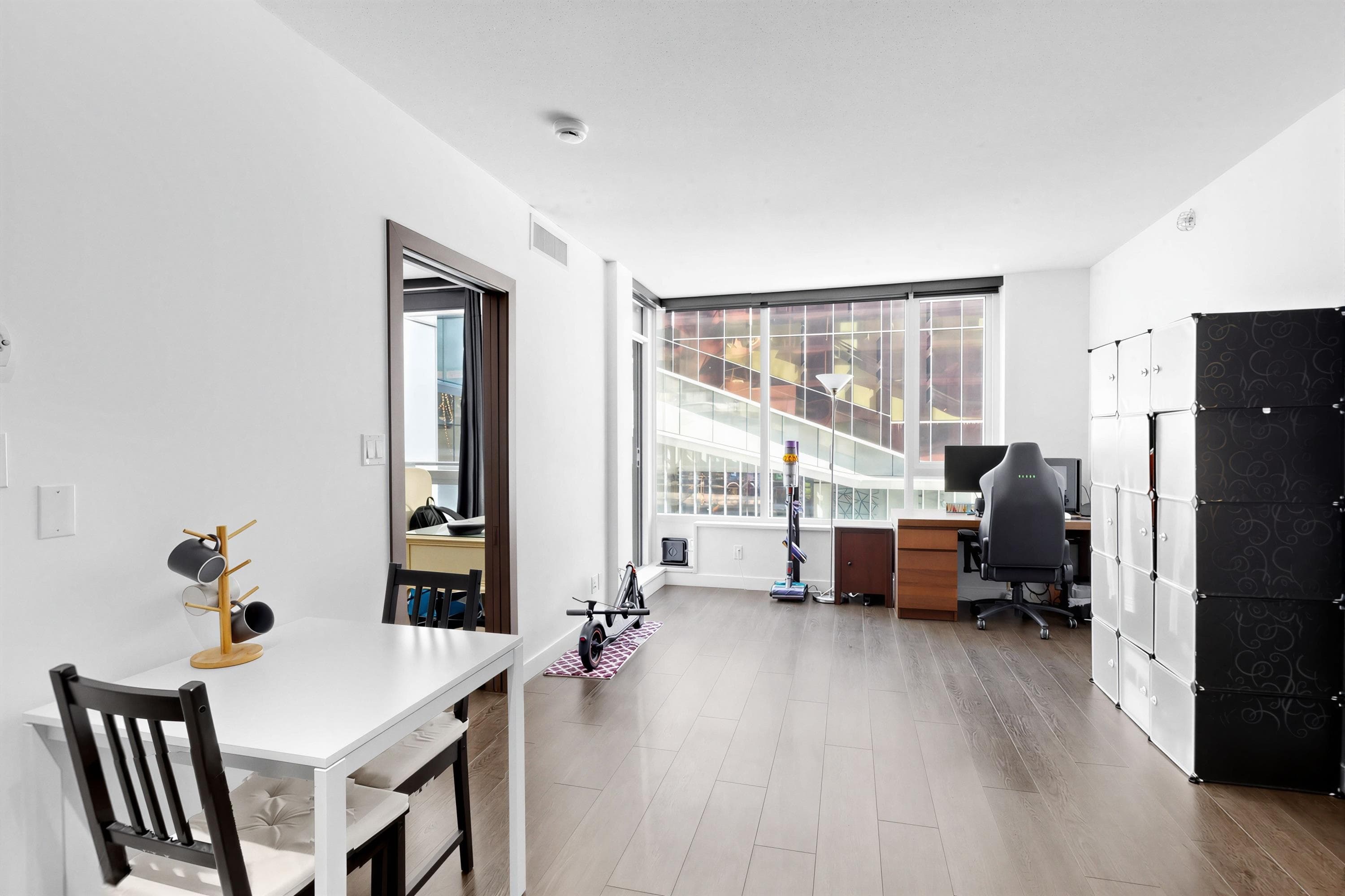 351 - 38 Smithe Street, Vancouver, V6B 0P3 — photo 3