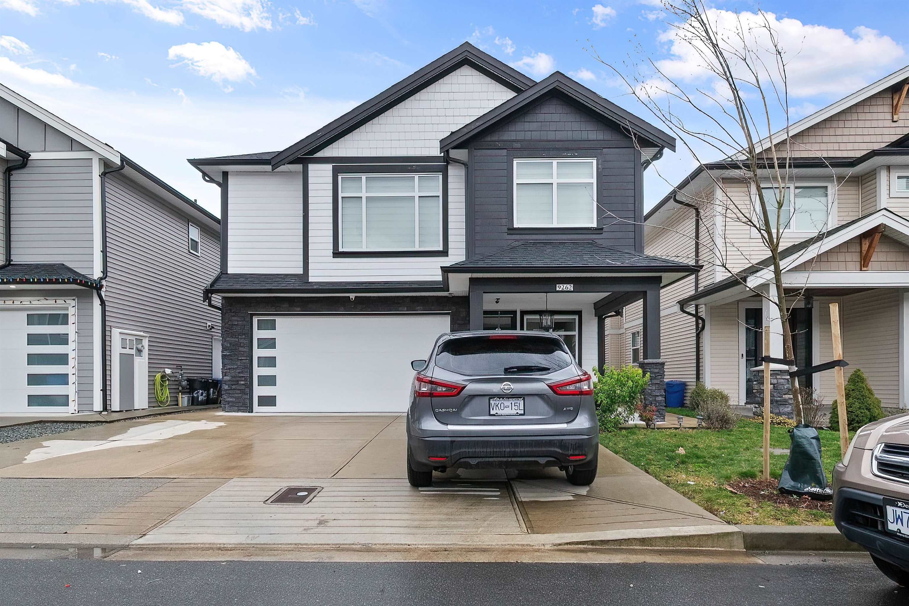 9262 Sitka Place, Chilliwack, V2P 8B6 — photo 1