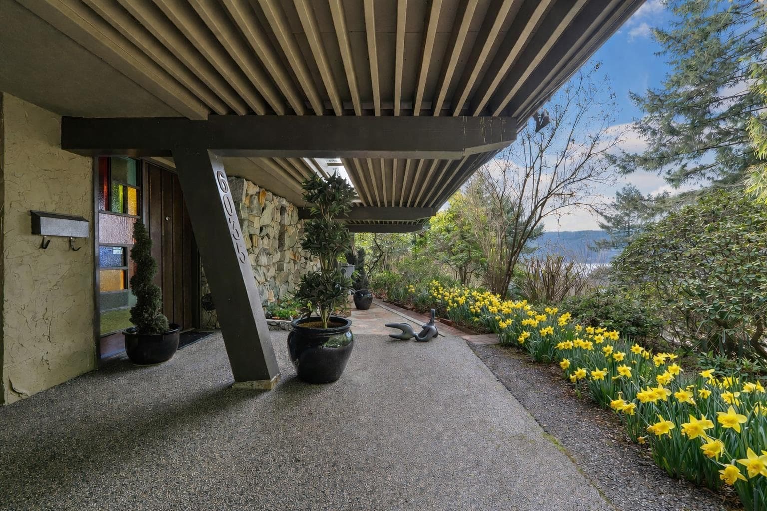 6035 Eagleridge Drive, West Vancouver, V7W 1W7 — photo 3