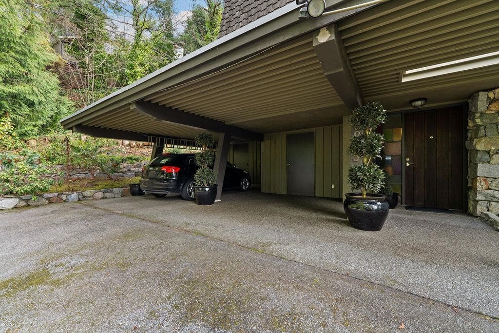 6035 Eagleridge Drive, West Vancouver, V7W 1W7 — photo 5