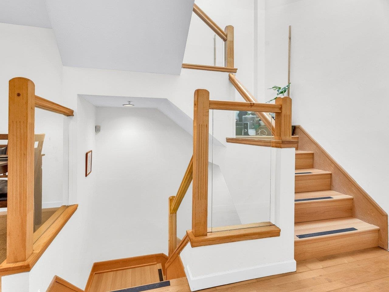 102 - 3349 Dunbar Street, Vancouver, V6S 2B9 — photo 5
