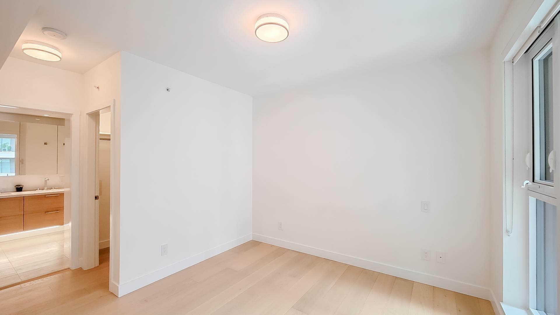 301 - 7128 Adera Street, Vancouver, V6P 0H6 — photo 3