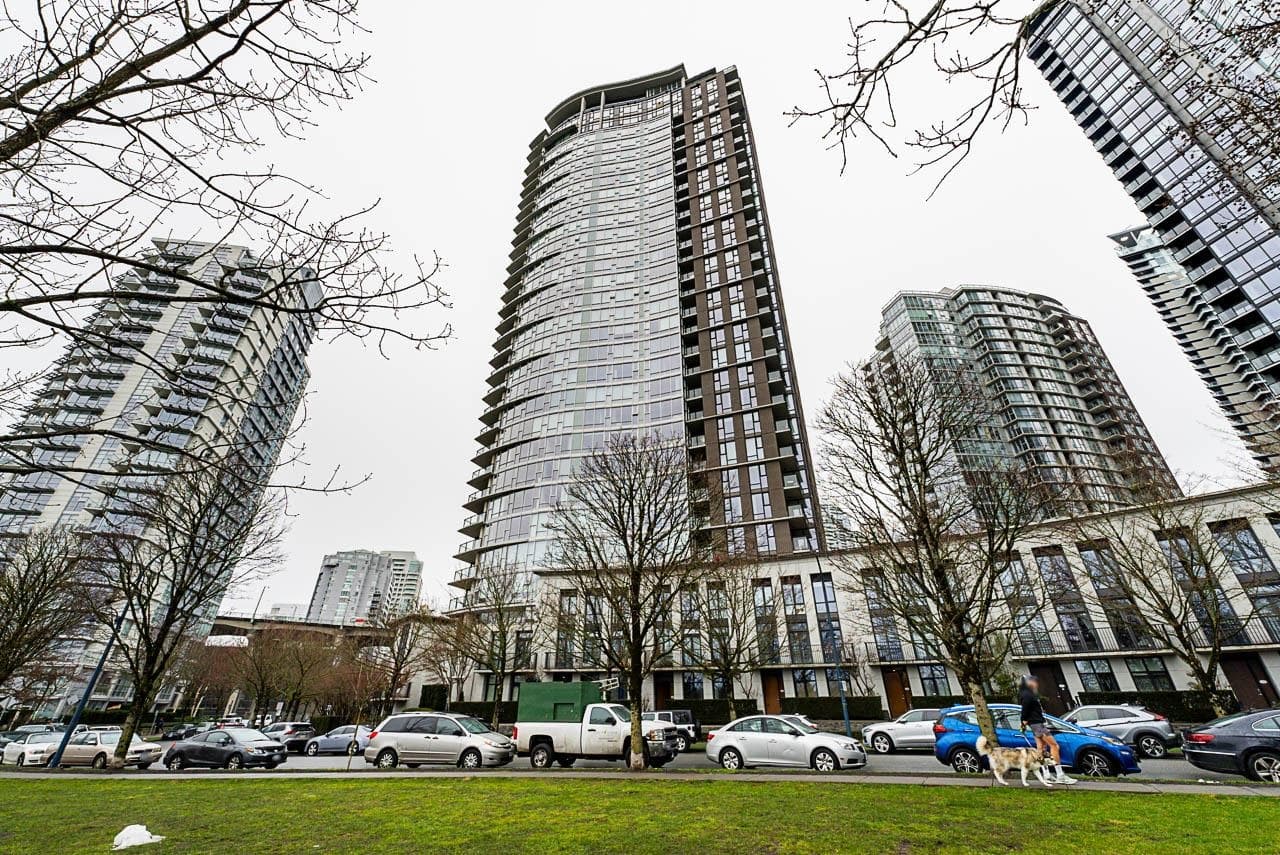 301 - 583 Beach Crescent, Vancouver, V6Z 3E6 — photo 2