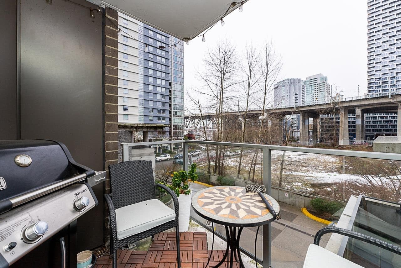 301 - 583 Beach Crescent, Vancouver, V6Z 3E6 — photo 4