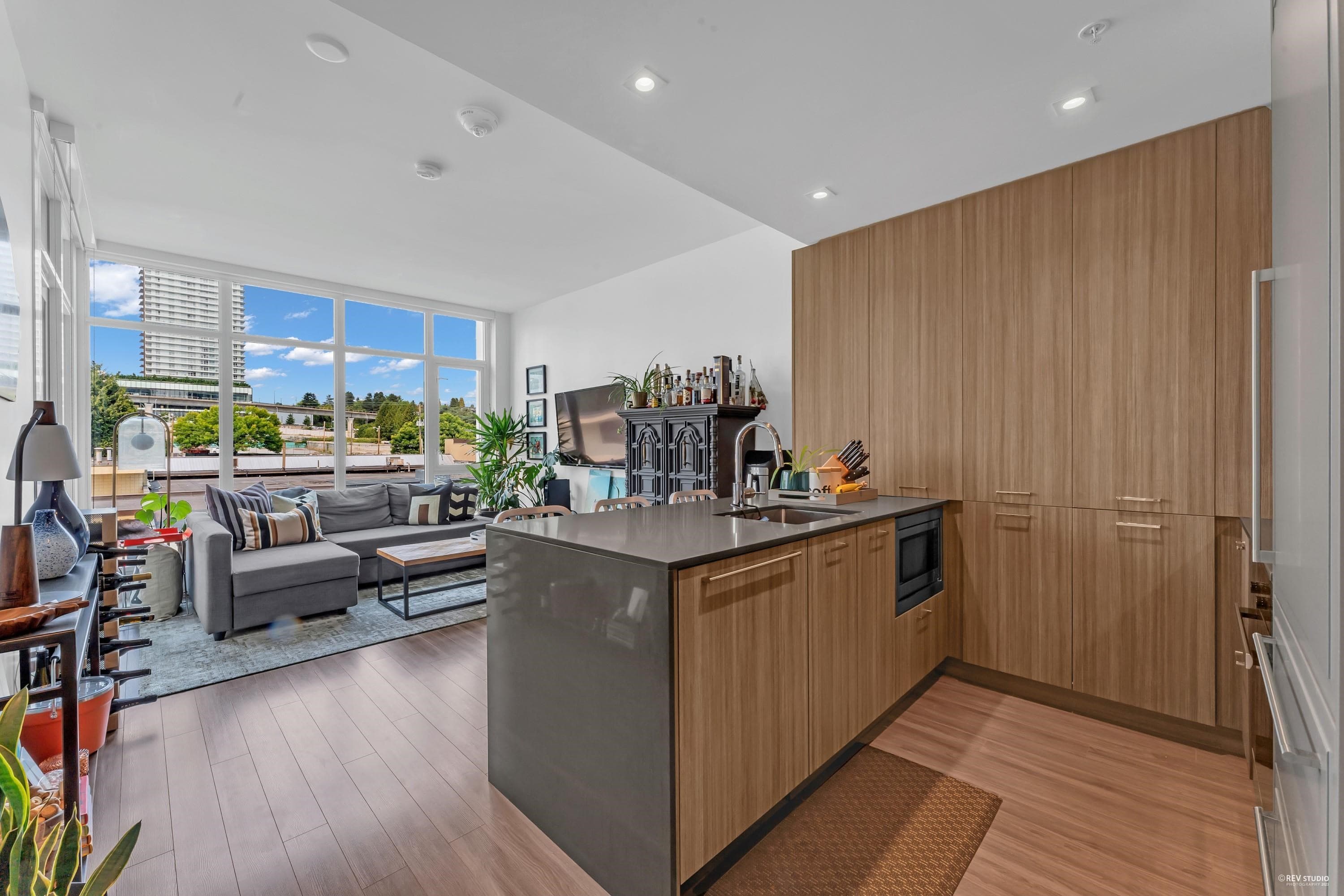 407 - 2288 Alpha Avenue, Burnaby, V5C 0L9 — photo 2