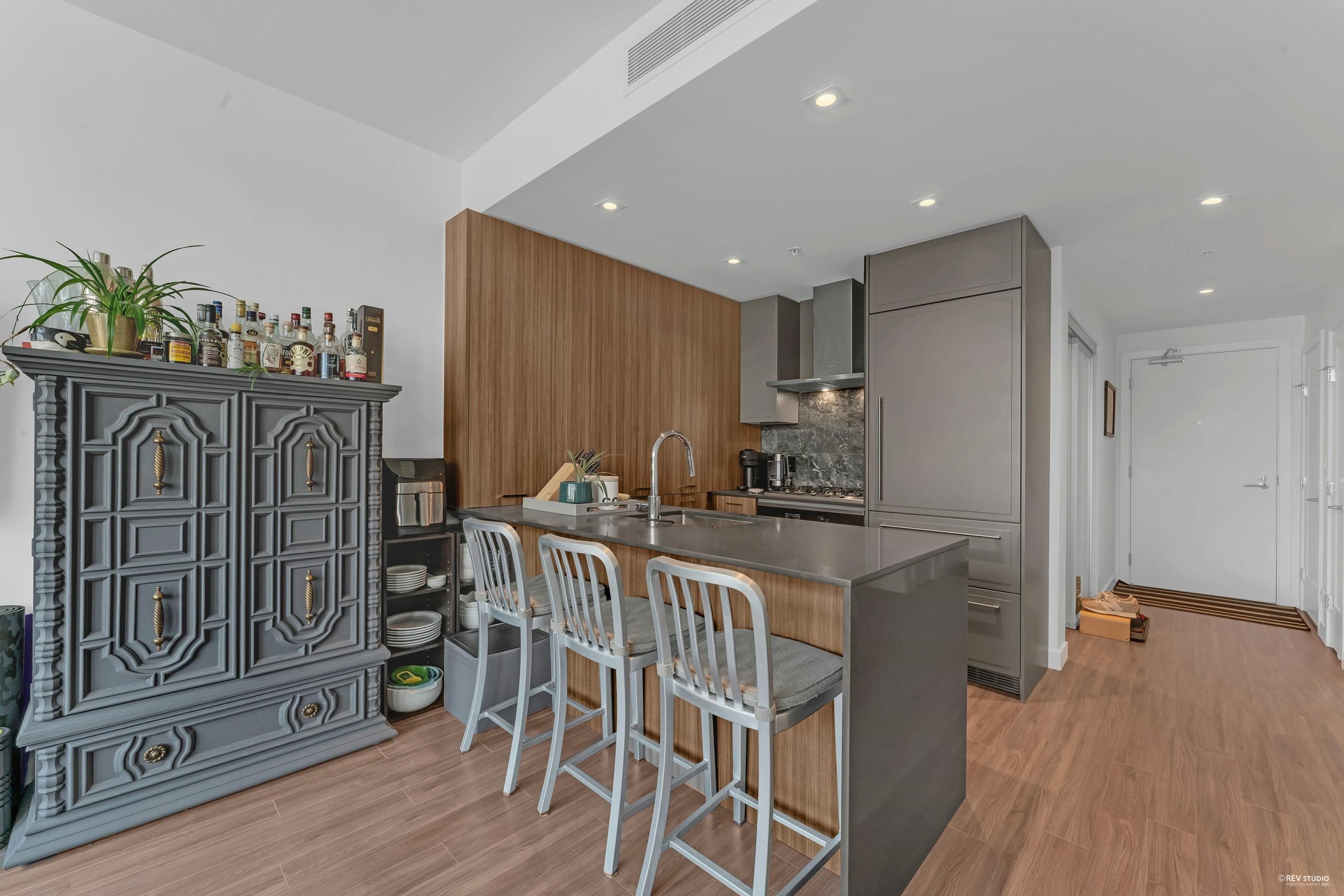 407 - 2288 Alpha Avenue, Burnaby