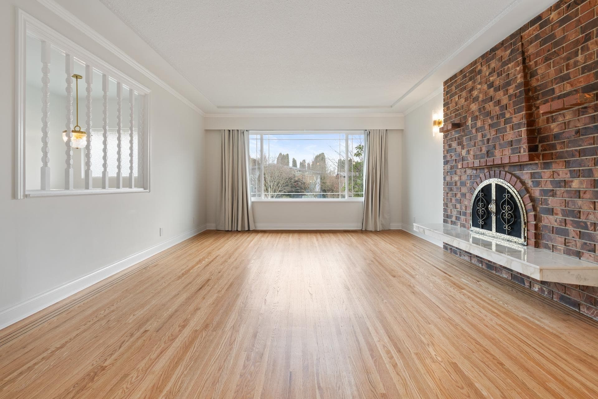 1743 Taralawn Court, Burnaby, V5B 3H4 — photo 5