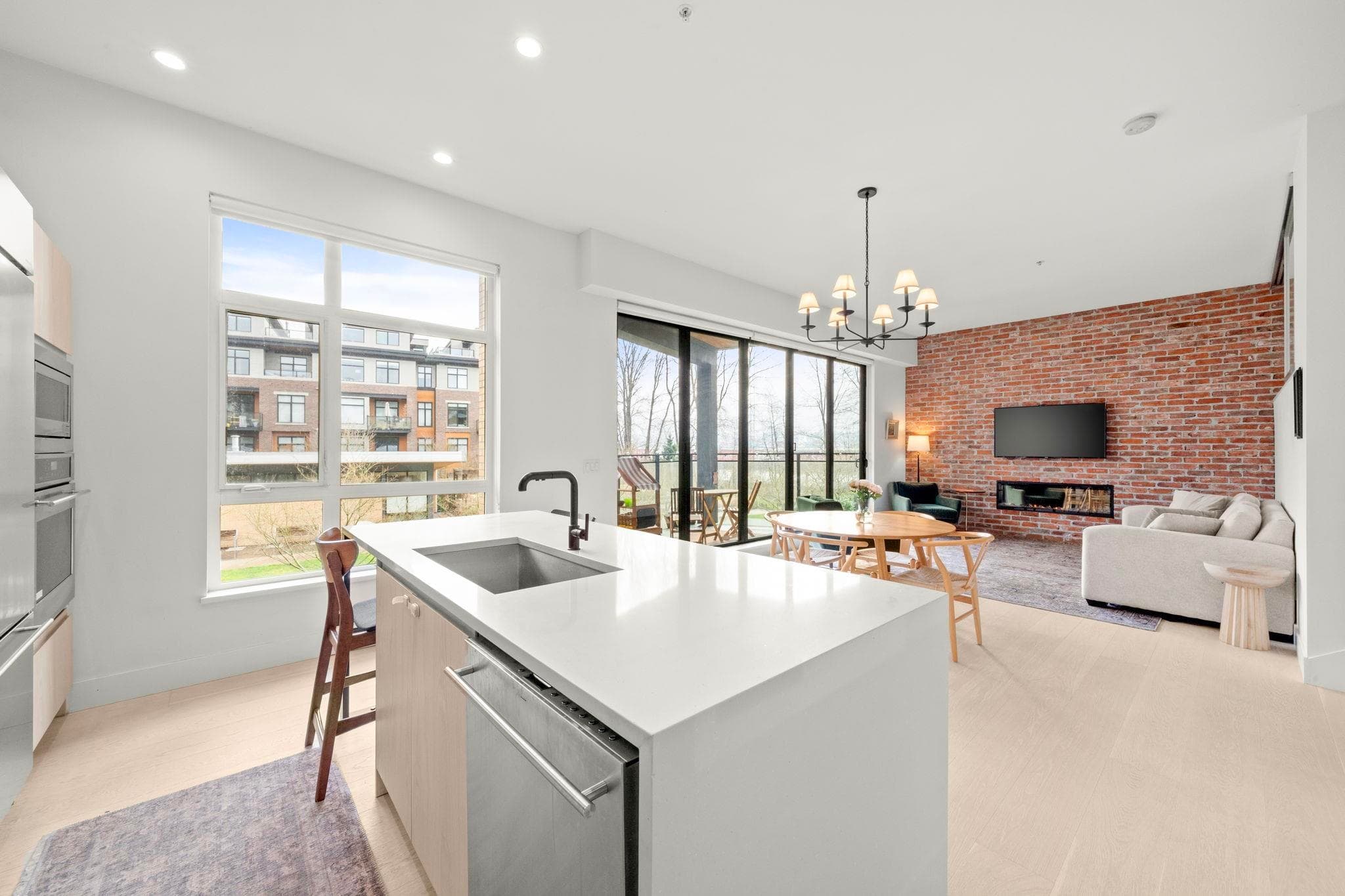 211 - 300 Salter Street, New Westminster, V3M 0L9 — photo 5