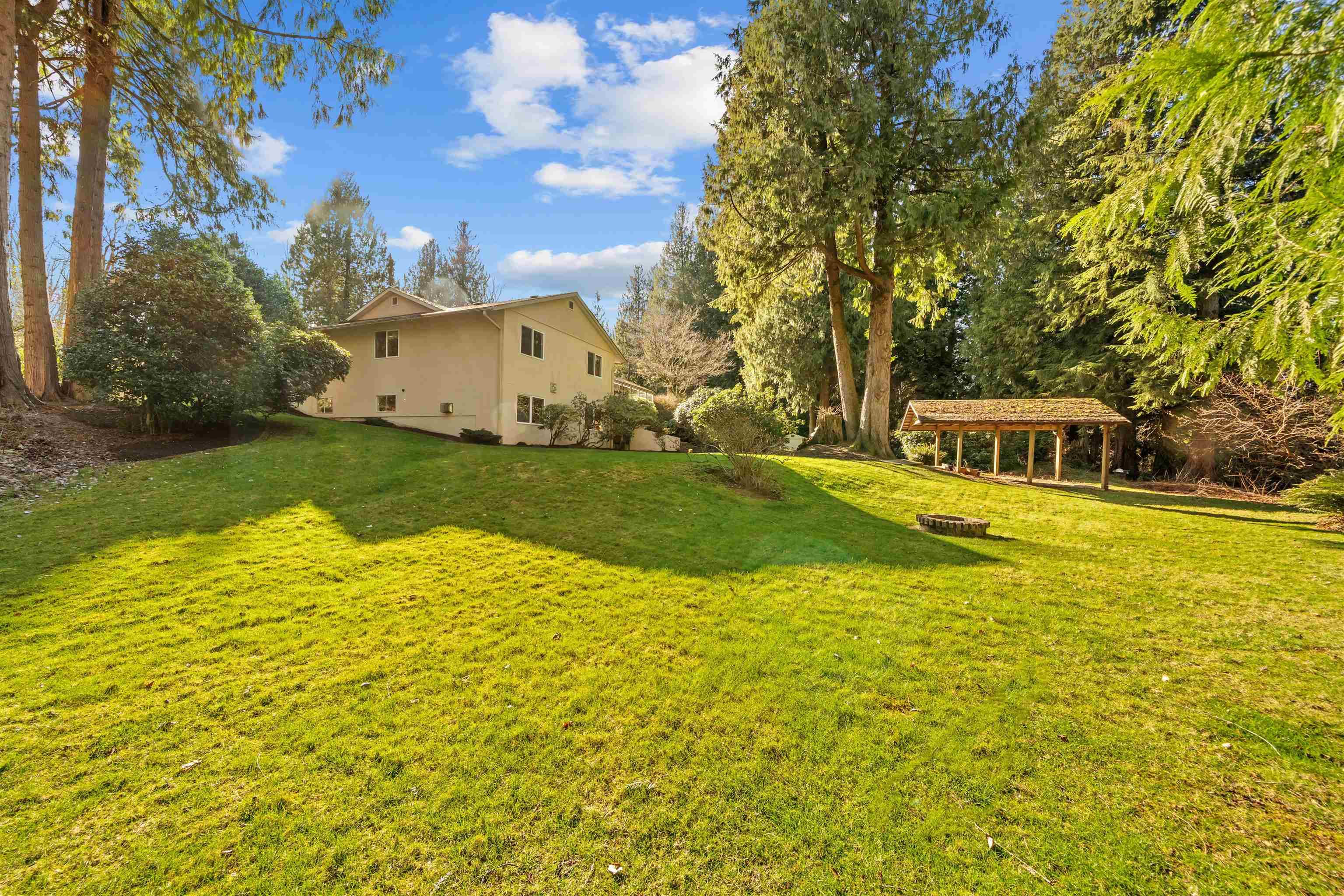 31553 Brookside Avenue, Abbotsford, V2T 5W6 — photo 5