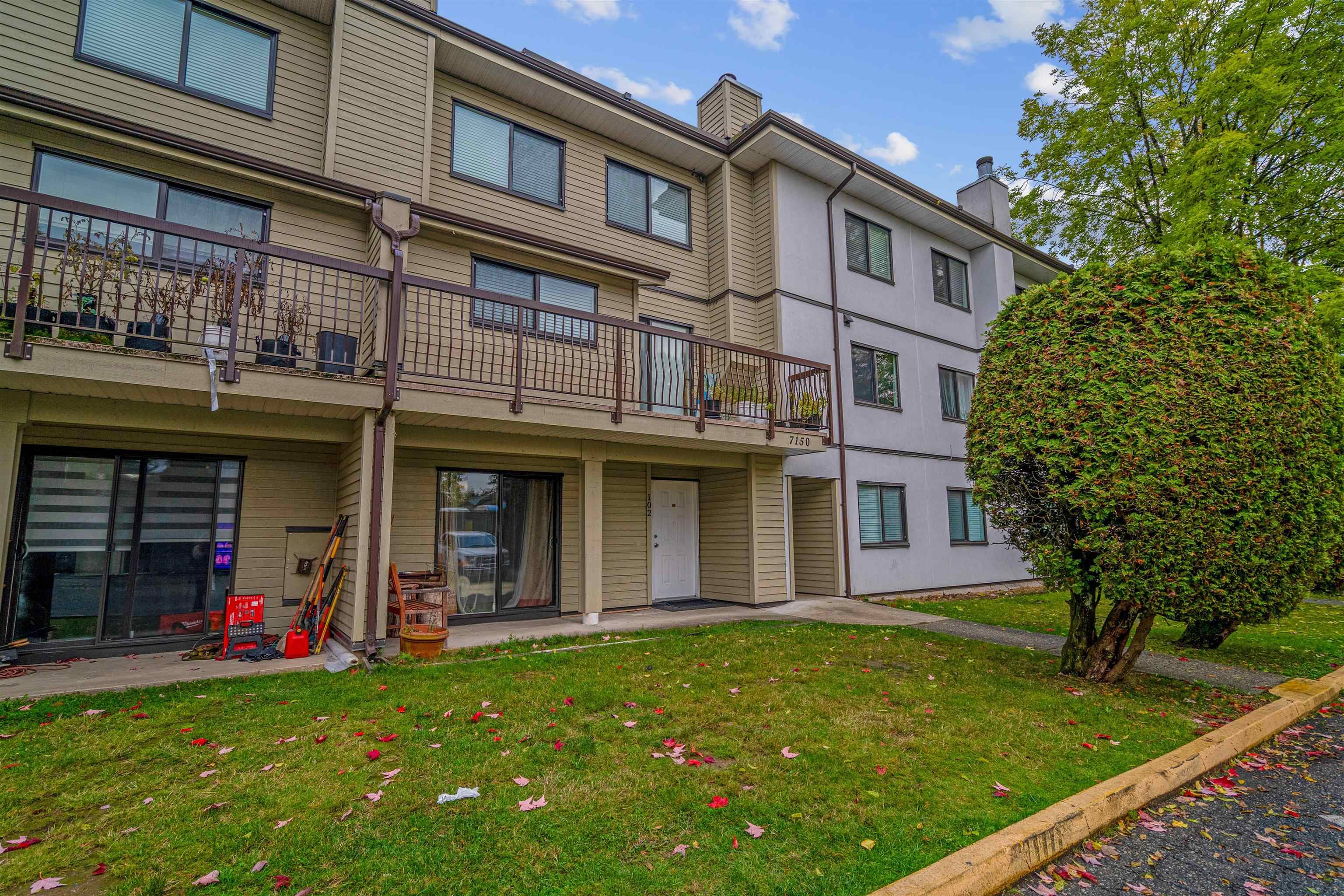 102 - 7150 133 Street, Surrey, V3W 7Z7 — photo 1