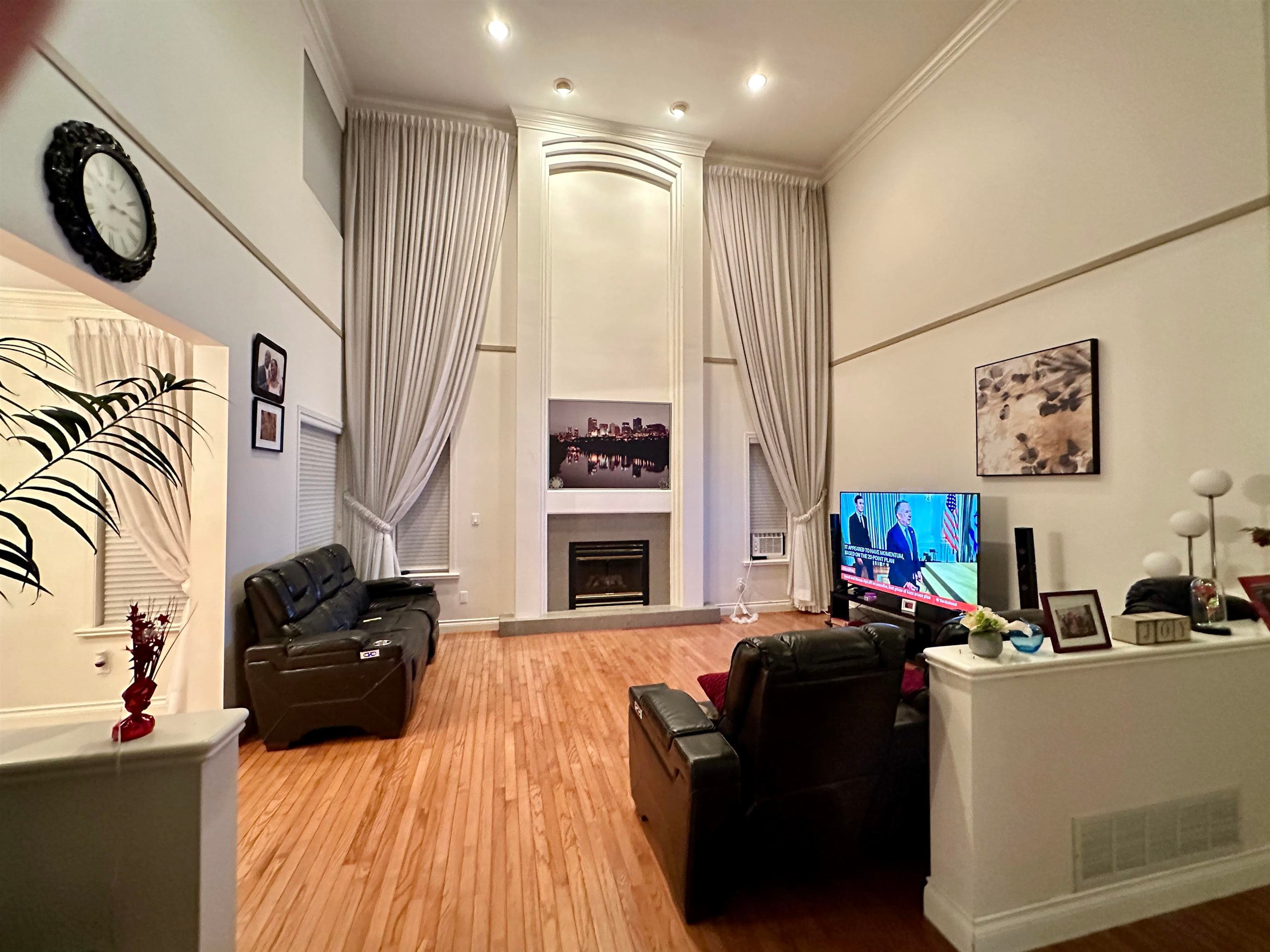 3070 Timber Court, Coquitlam, V3E 2Y8 — photo 4