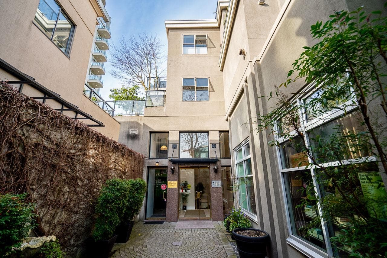 204 - 1765 Marine Drive, West Vancouver, V7V 1J5 — photo 4