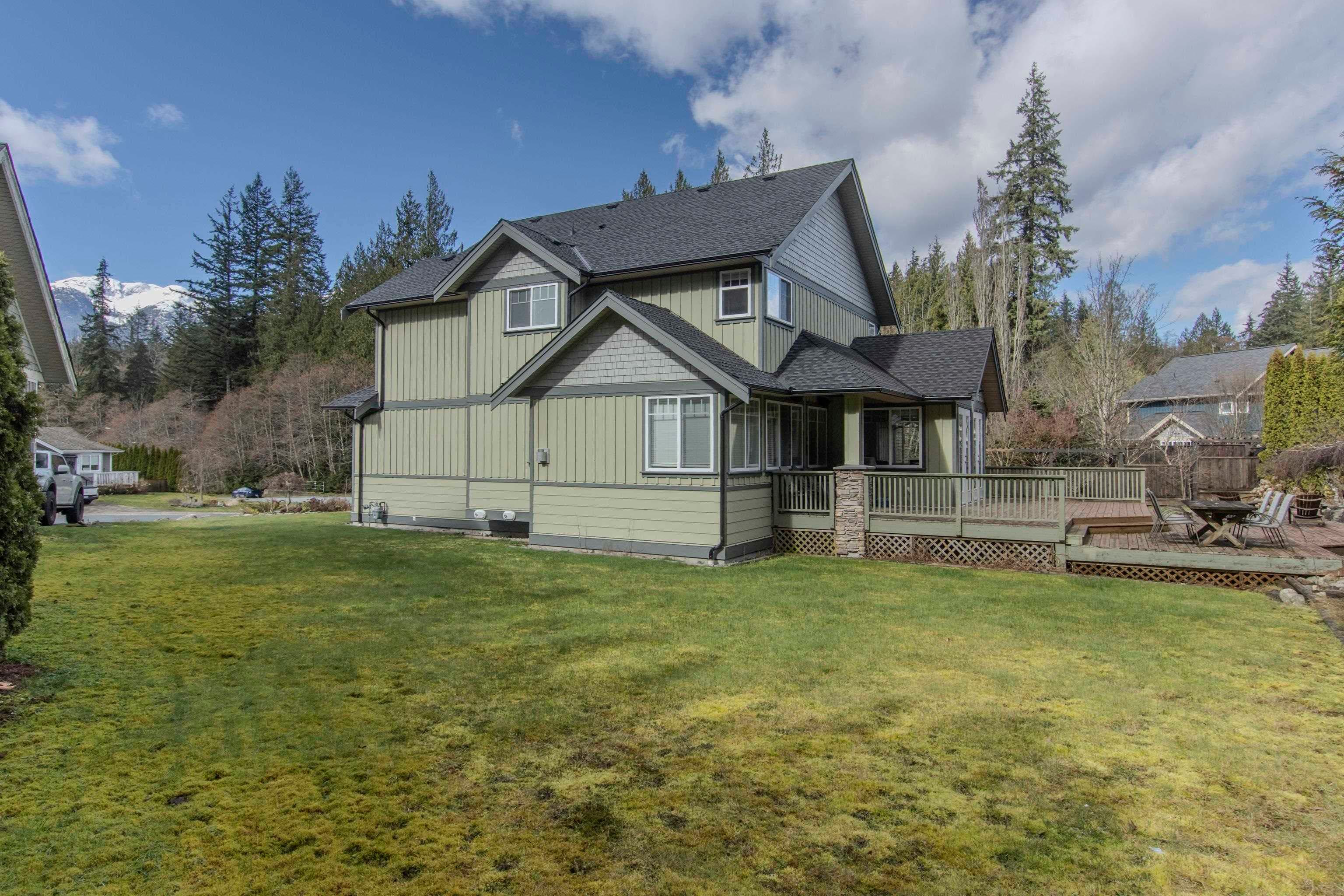 1003 Ash Place, Squamish, V8B 0W2 — photo 5