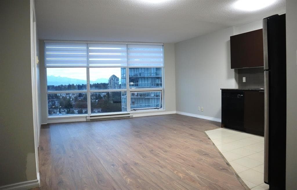 2206 - 13618 100 Avenue, Surrey, V3T 0A8 — photo 2