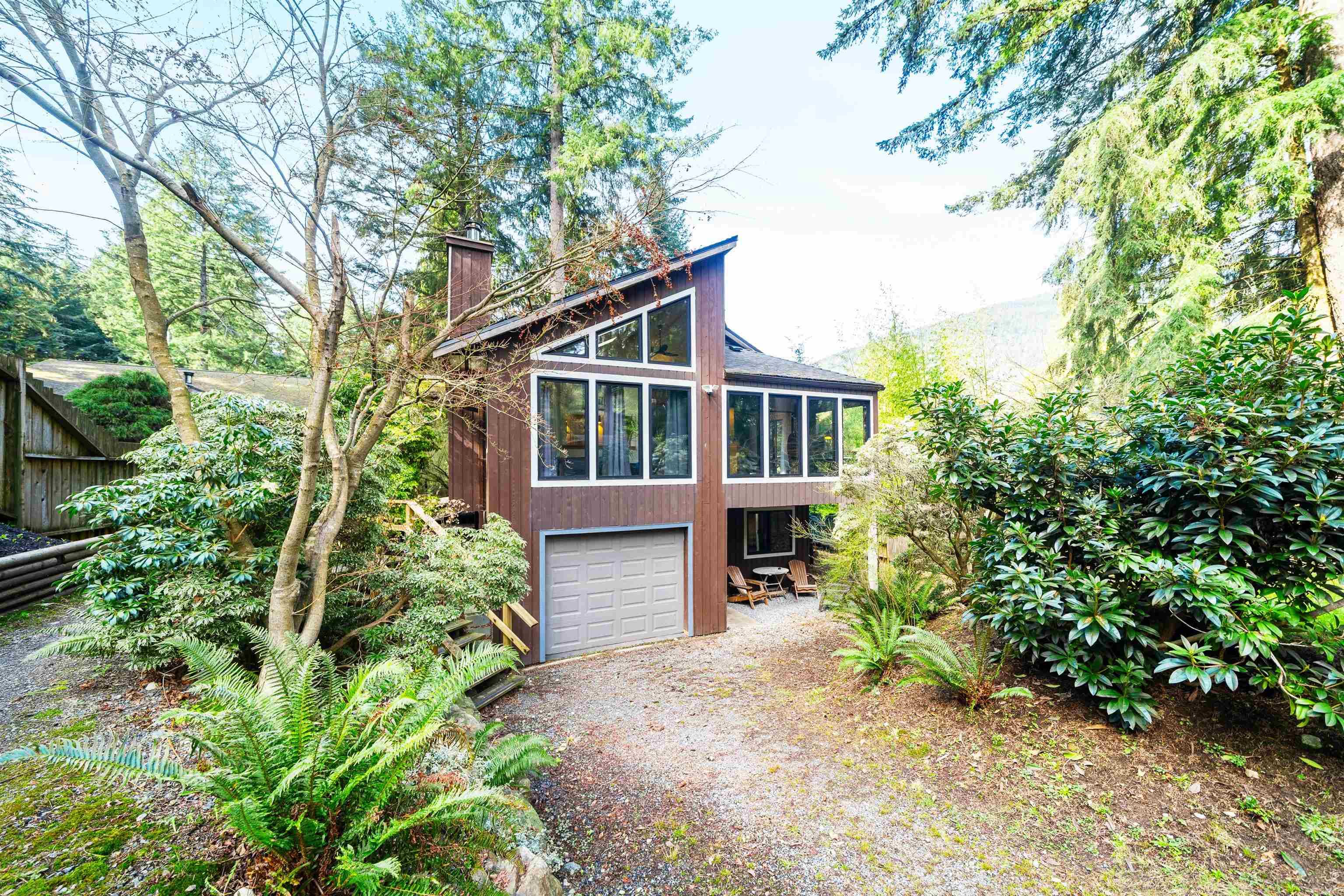 576 Cowan Road, Bowen Island, V0N 1G2 — photo 4