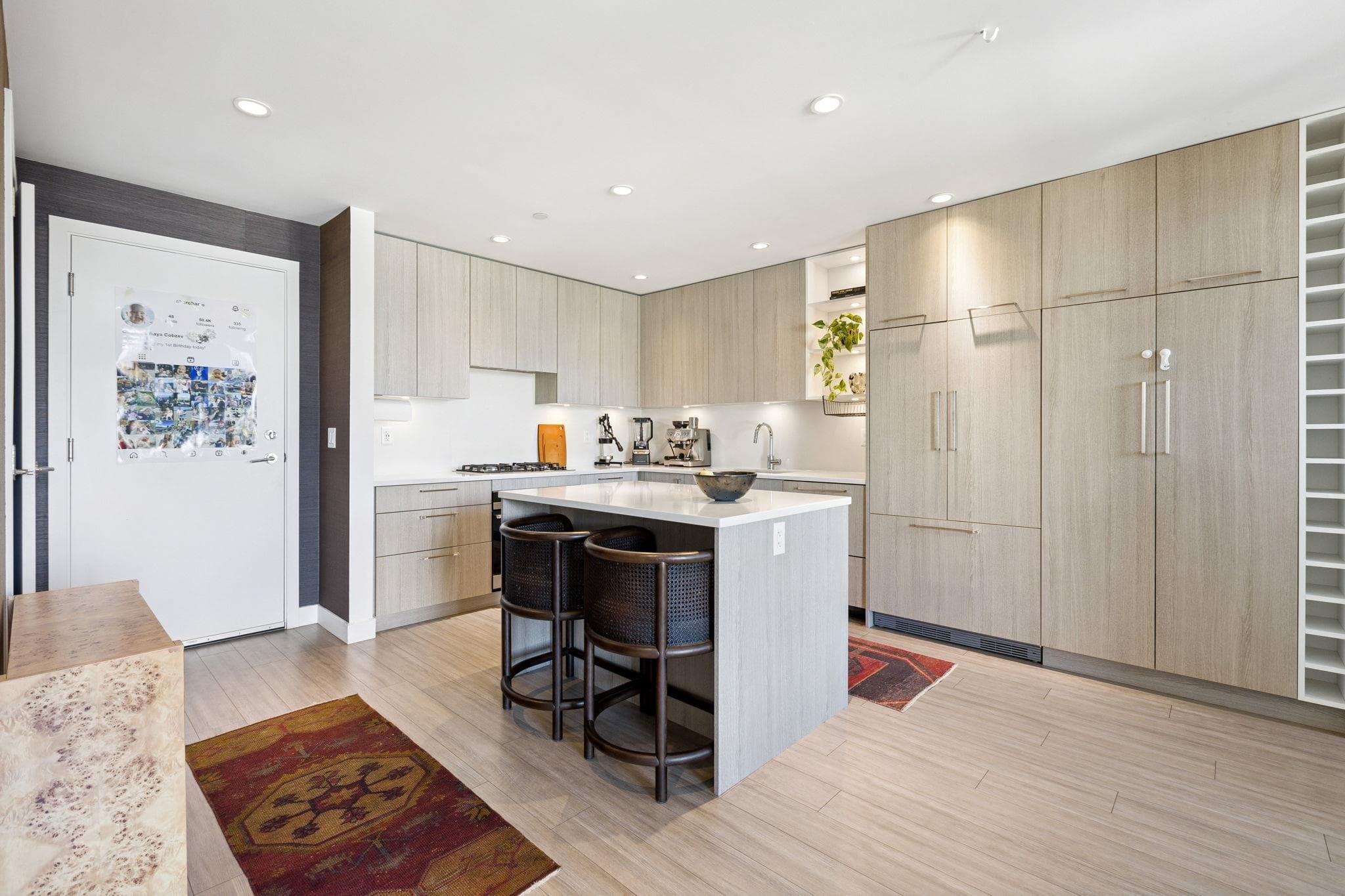 303 - 707 E 3rd Street, North Vancouver, V7L 1G8 — photo 3
