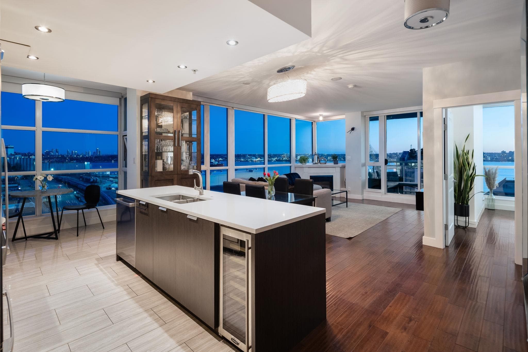 1603 - 188 E Esplanade Street, North Vancouver — sold