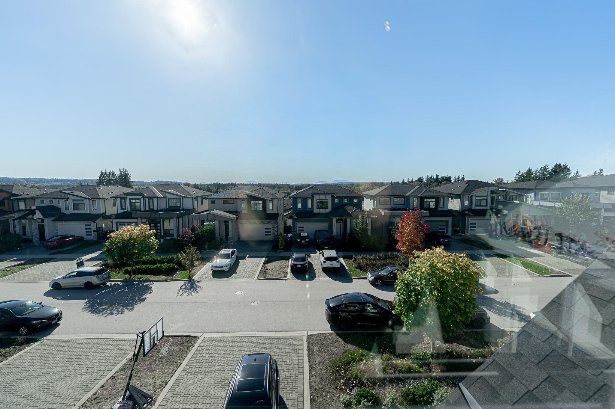 16755 16a Avenue, Surrey, V3Z 0B4 — photo 3
