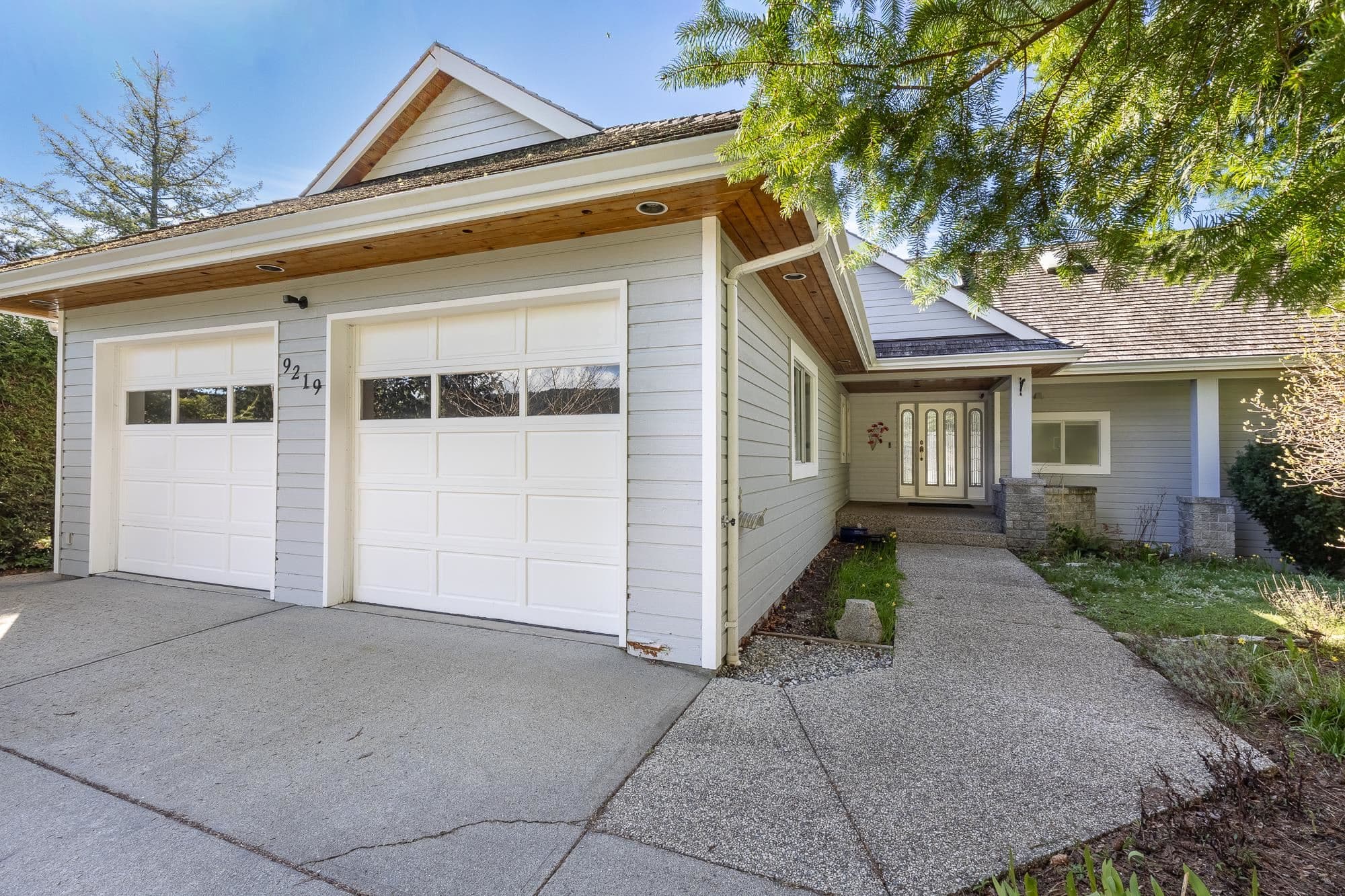 9219 Regal Road, Halfmoon Bay, V0N 1Y2 — photo 4