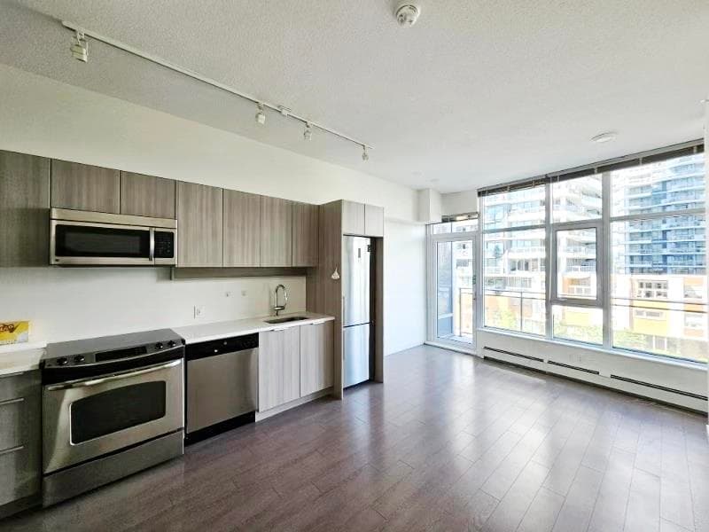 317 - 13308 Central Avenue, Surrey, V3T 0M4 — photo 1