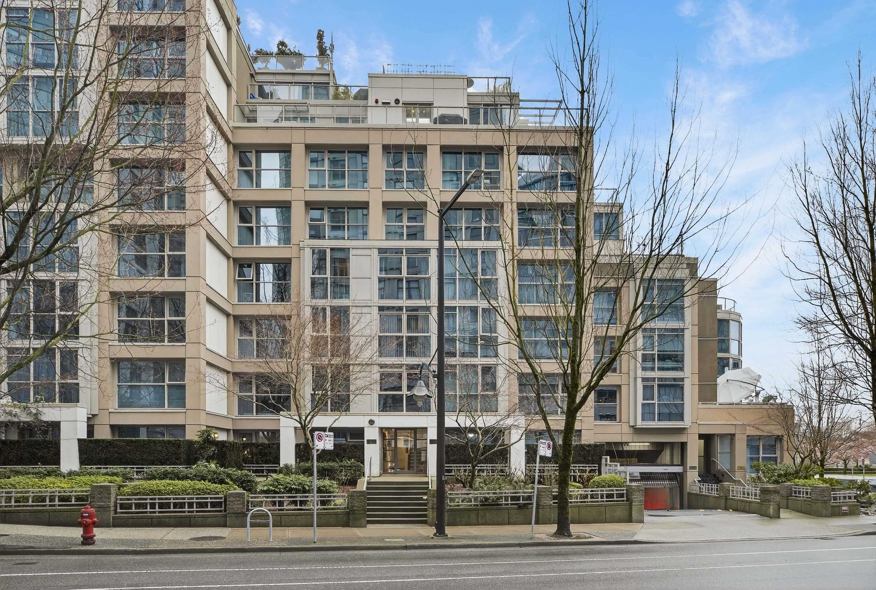 303 - 1388 Homer Street, Vancouver, V6B 6A7 — photo 1