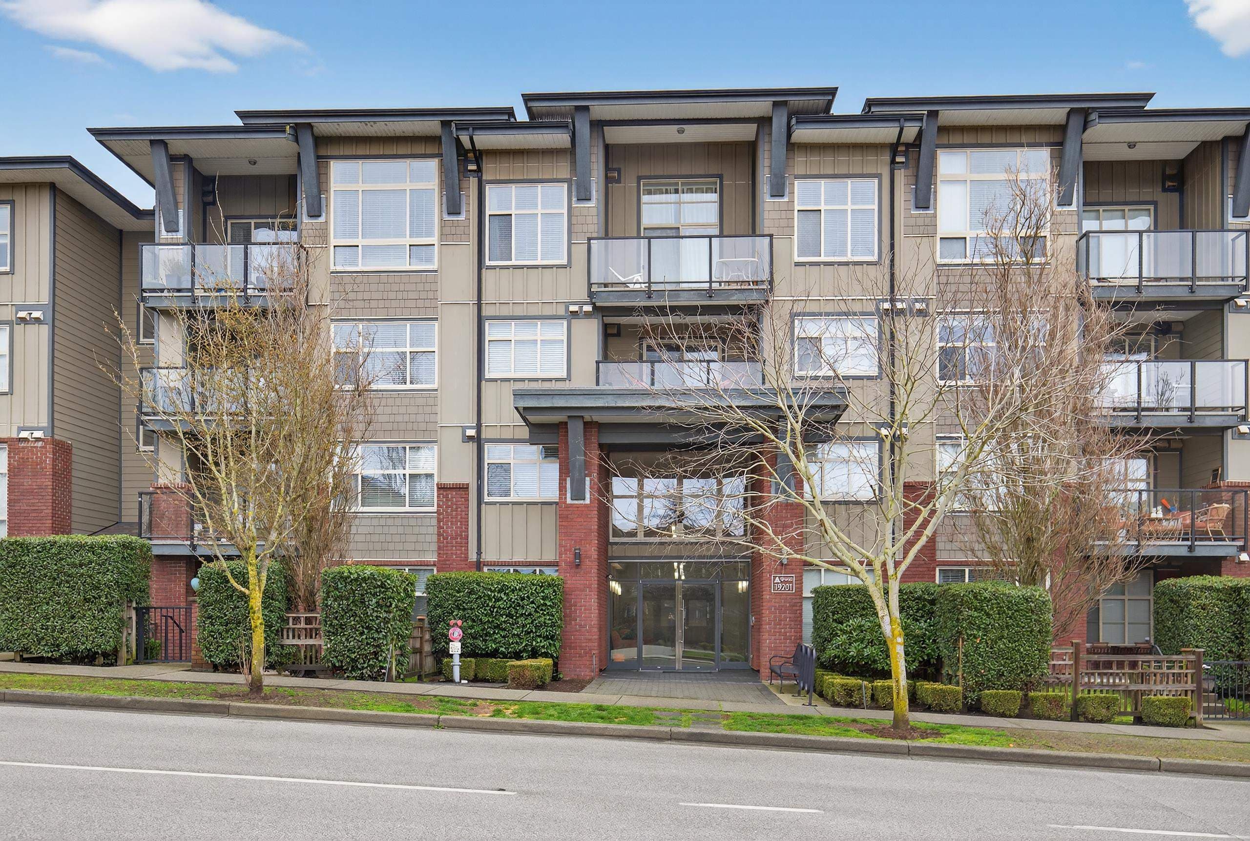 101 - 19201 66a Avenue, Surrey, V4N 6N7 — photo 2