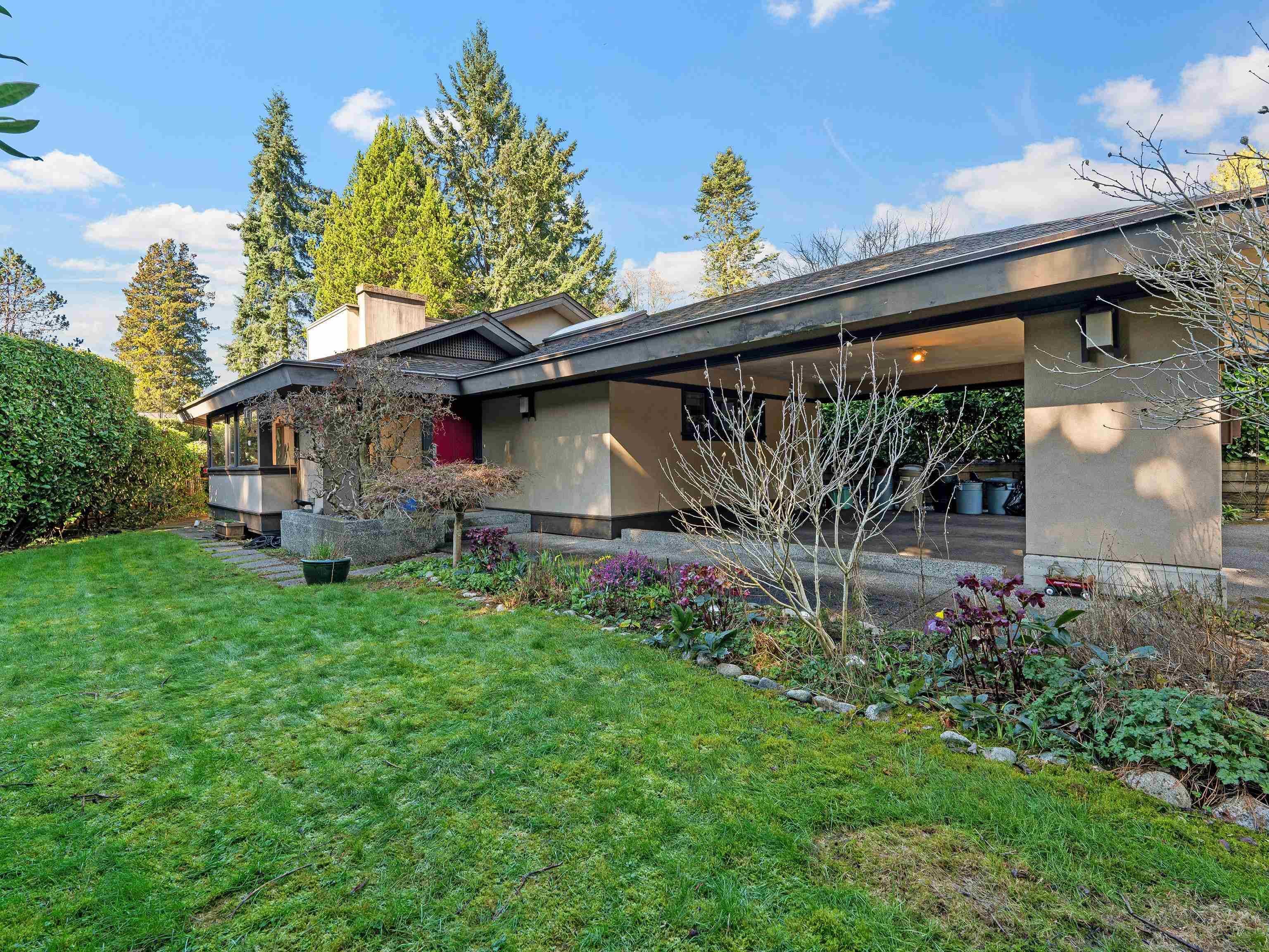 4341 Erwin Drive, West Vancouver, V7V 1H7 — photo 1