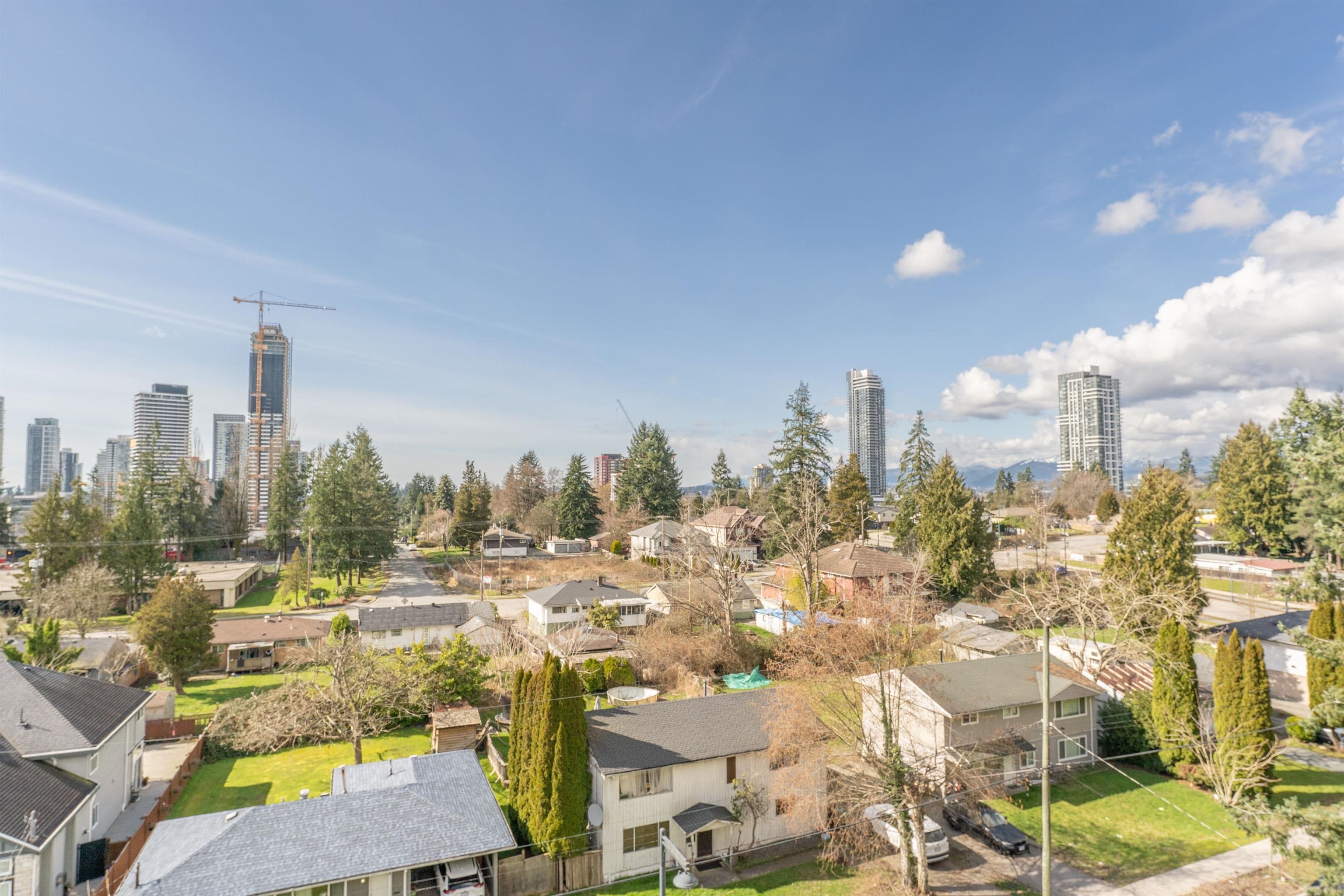 608 - 10488 138a Street, Surrey, V3T 0W4 — photo 1