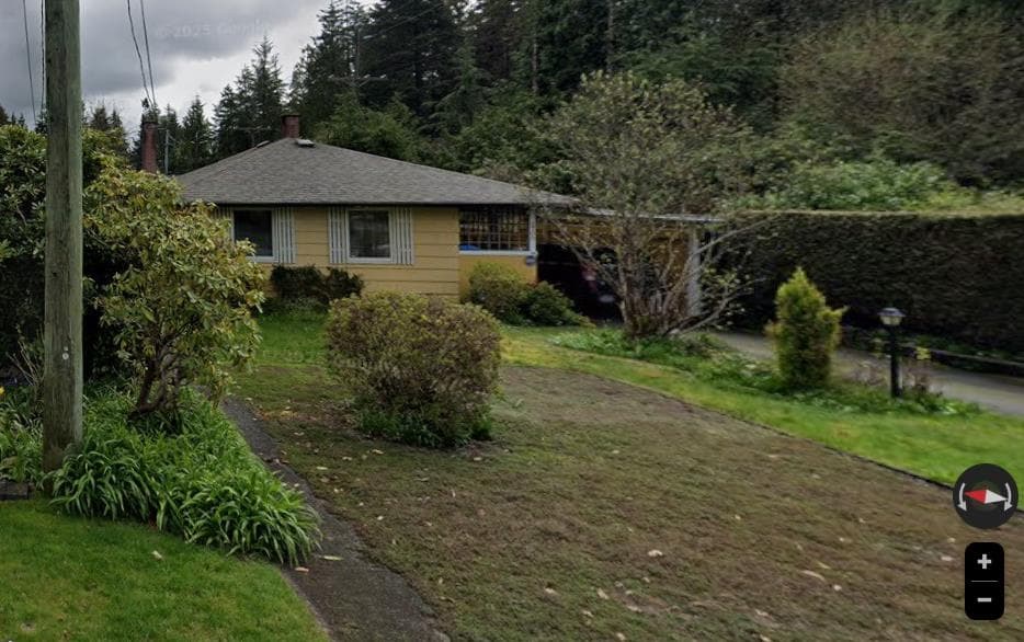2700 Philip Avenue, North Vancouver