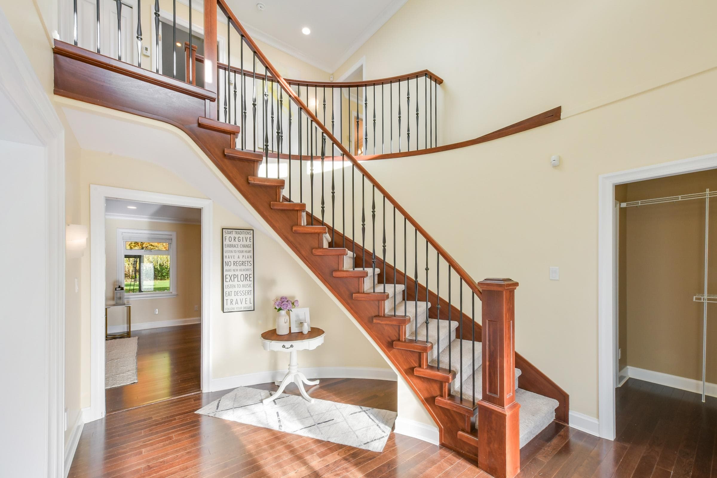 1944 133b Street, Surrey, V4A 7S7 — photo 2