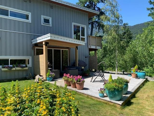 1087 Madeley Place, Whistler, V8E 0K6 — photo 5