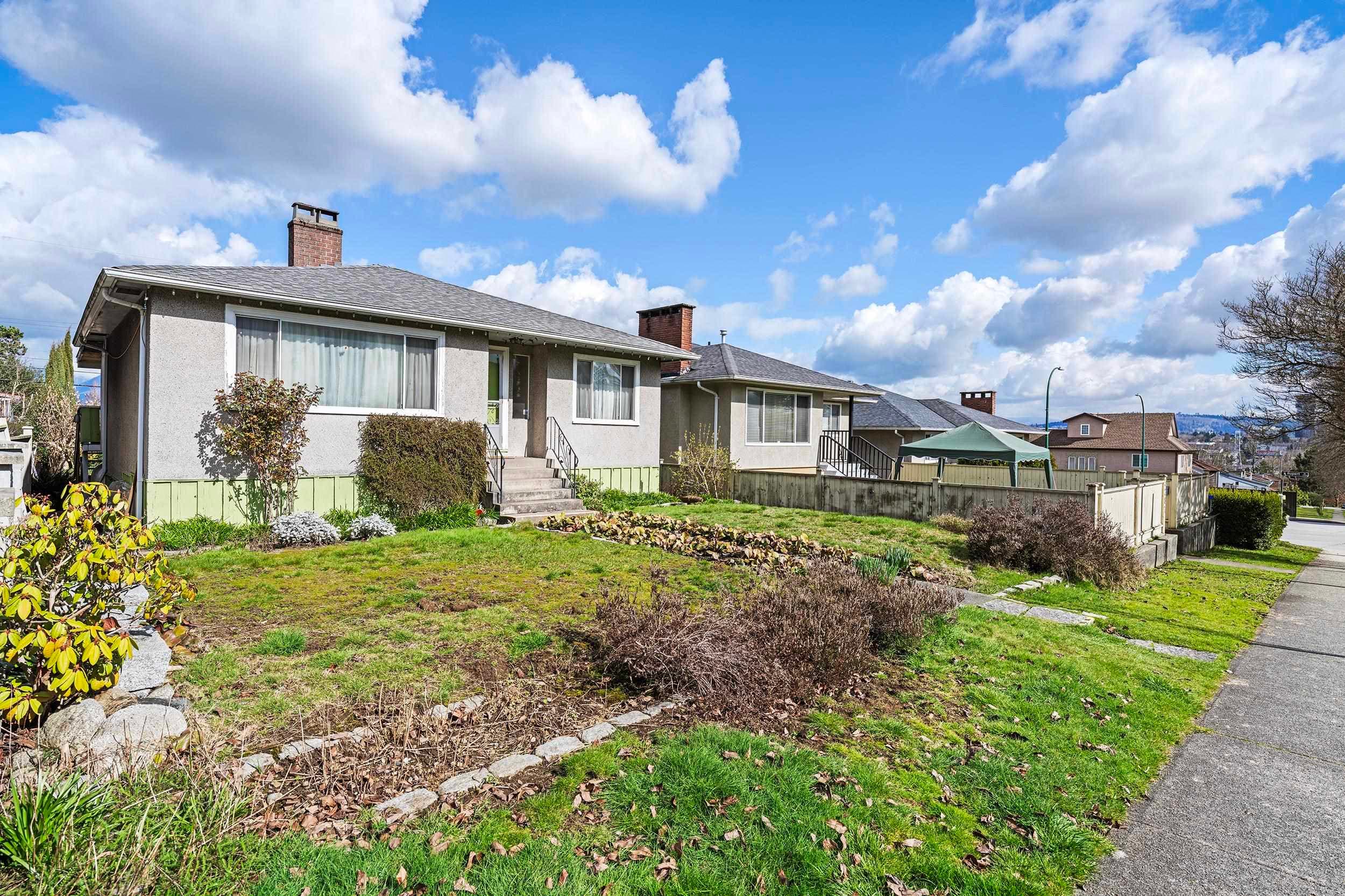 3281 E 2nd Avenue, Vancouver