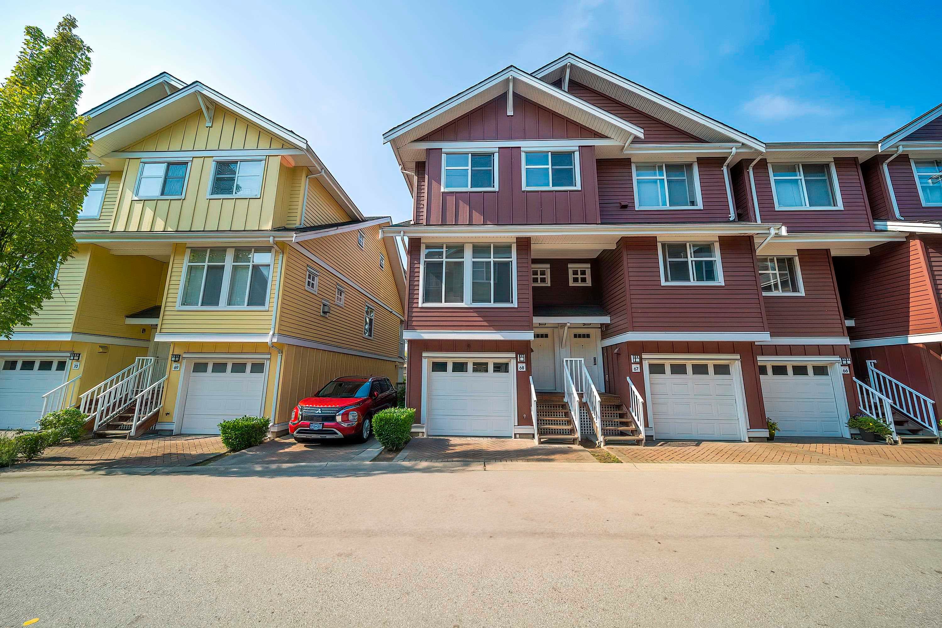 68 - 935 Ewen Avenue, New Westminster