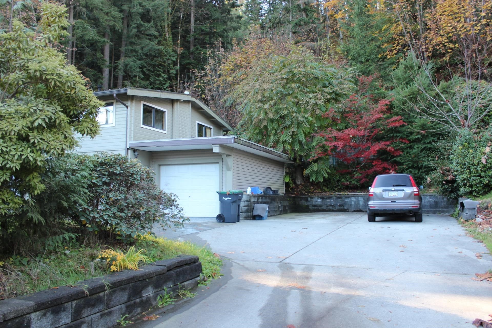 1472 Pipeline Road, Coquitlam, V3E 2X1 — photo 3
