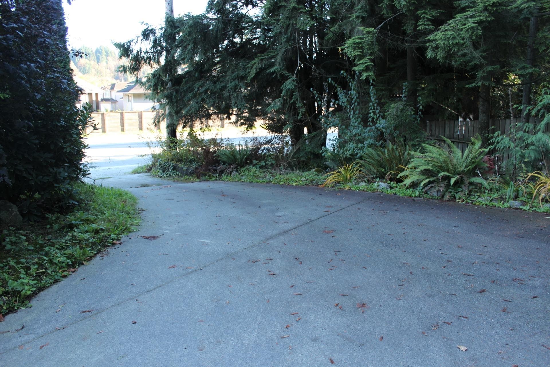 1472 Pipeline Road, Coquitlam, V3E 2X1 — photo 5
