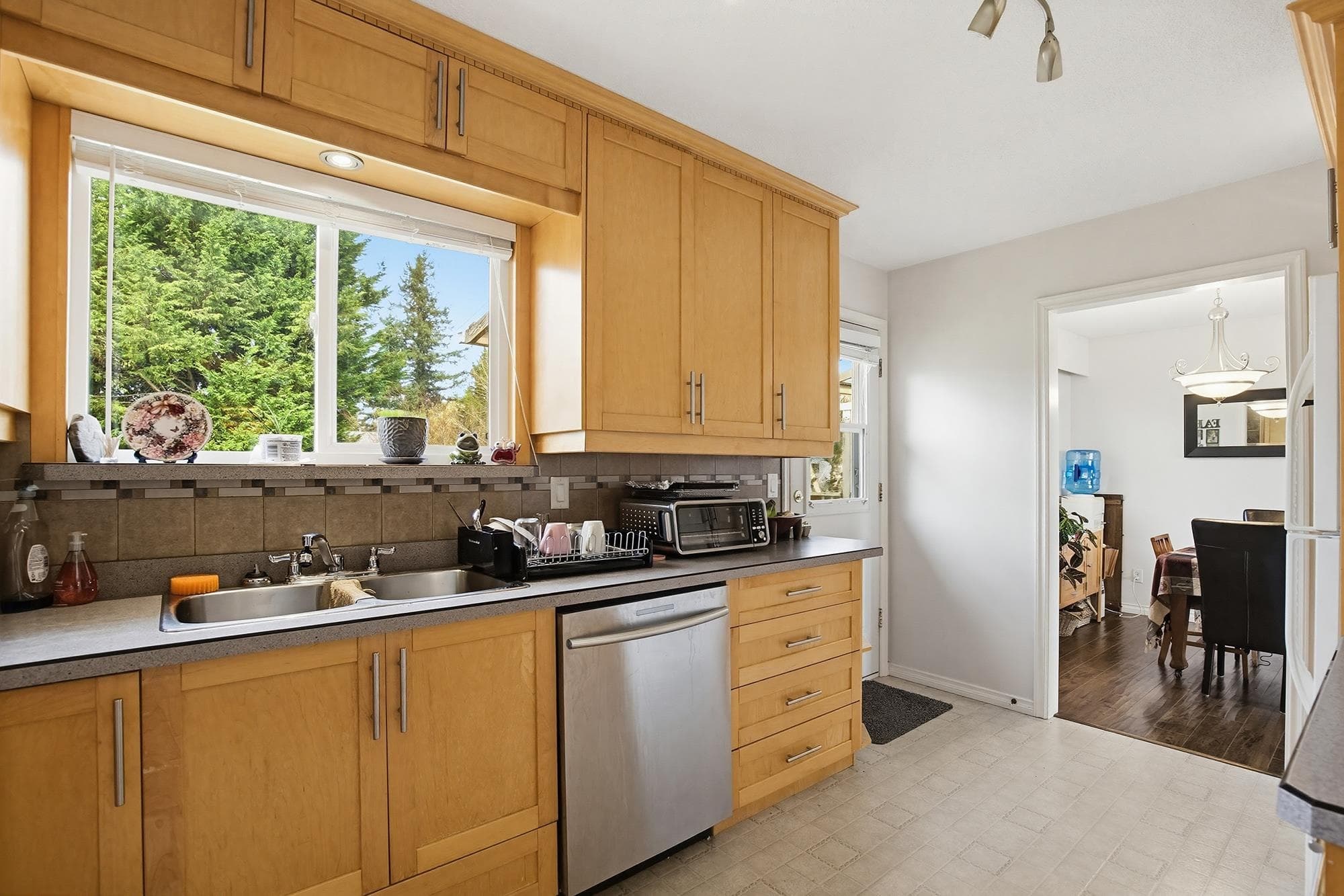 33359 Whidden Avenue, Mission, V2V 4Z6 — photo 3