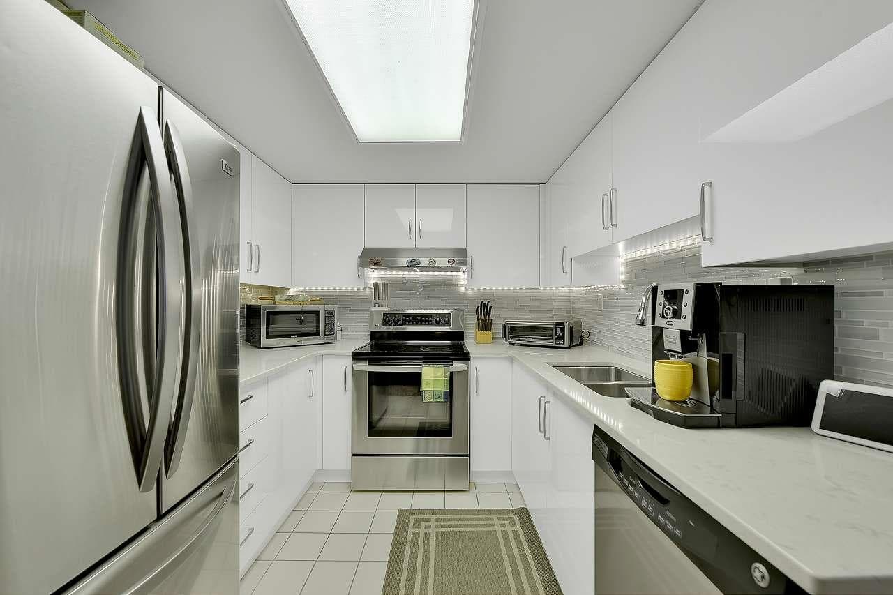 1408 - 10082 148 Street, Surrey, V3R 0S3 — photo 2
