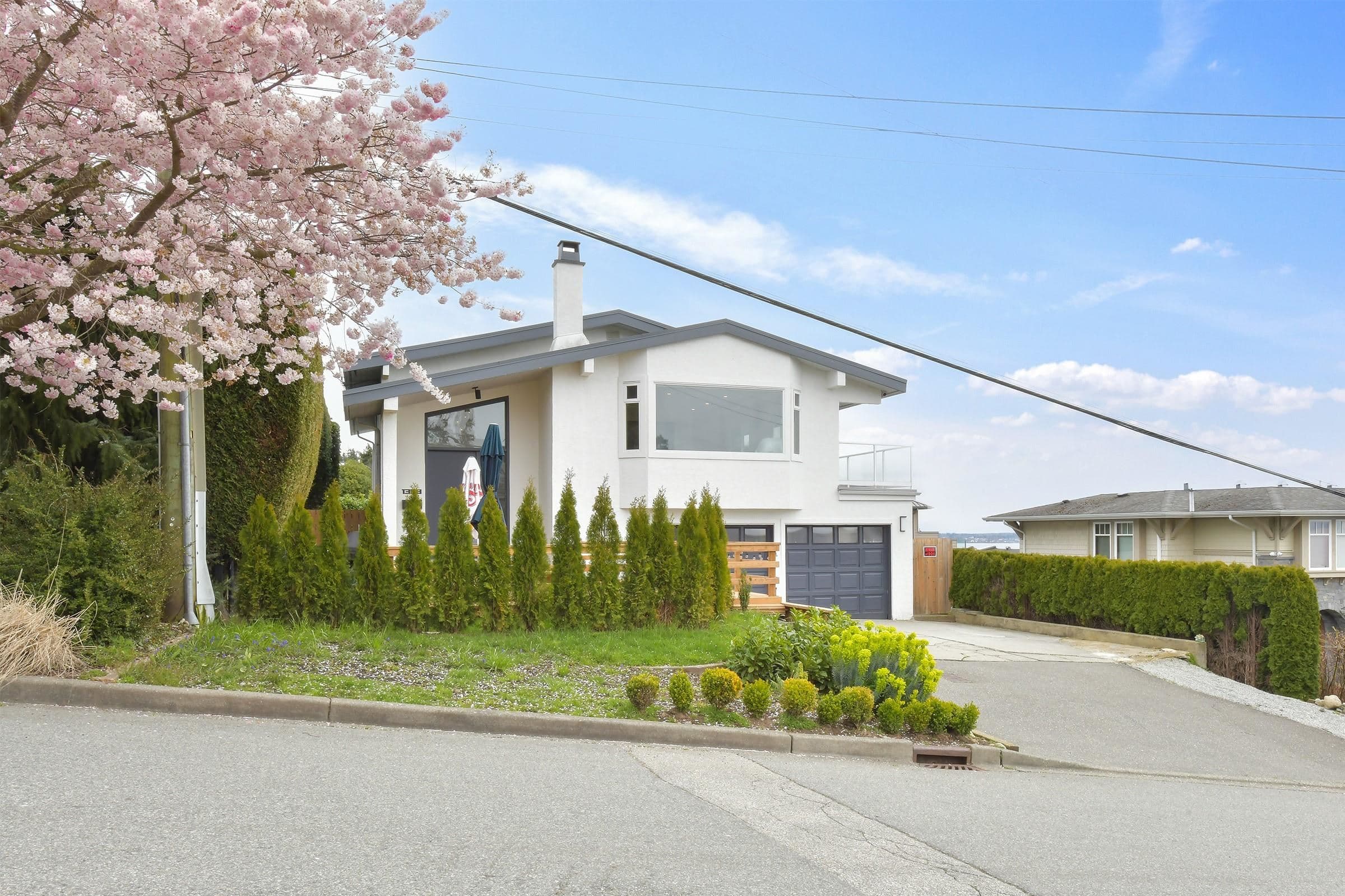 1388 Kerfoot Road, White Rock