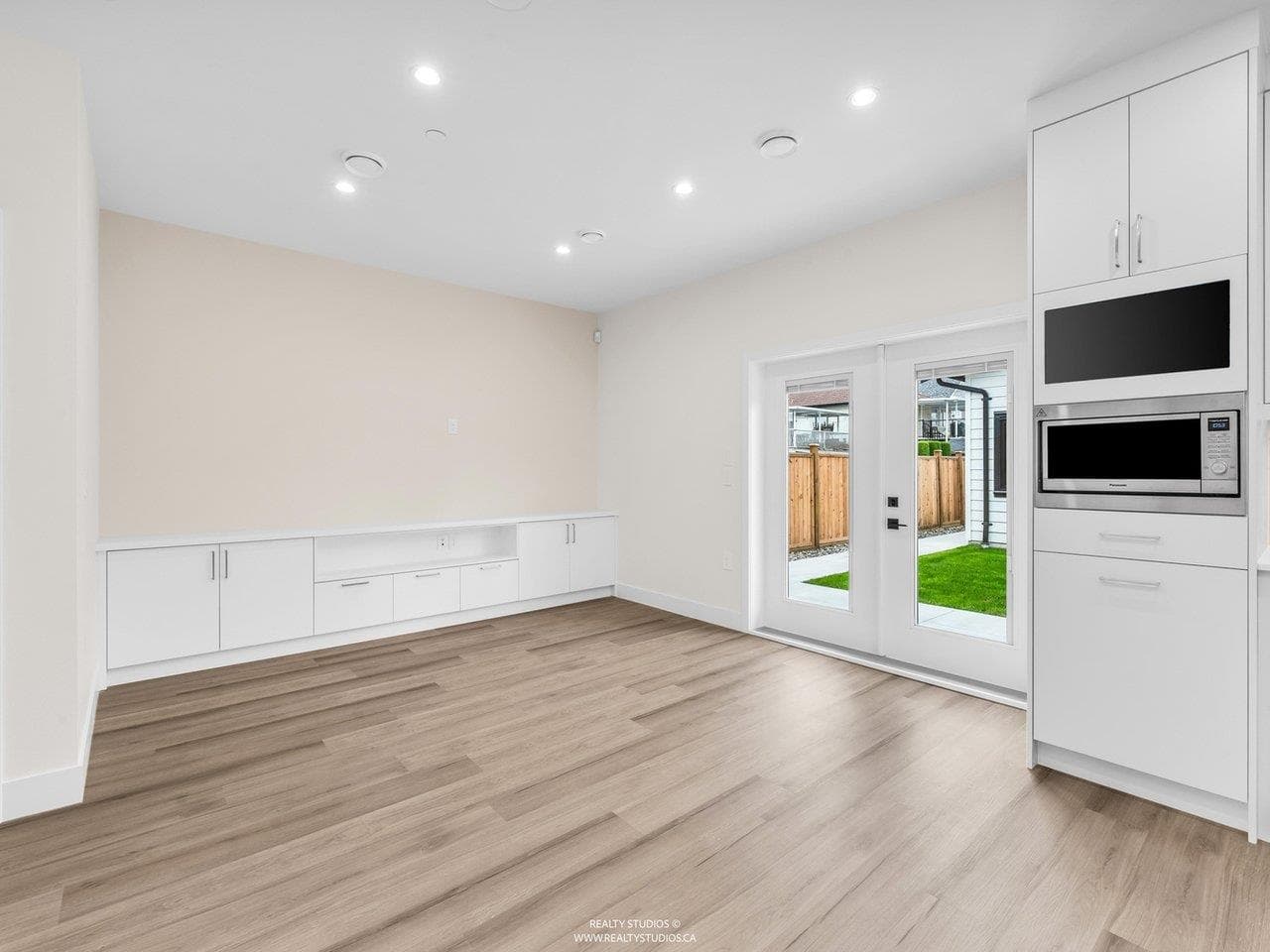 2 - 4257 Knight Street, Vancouver, V5N 3M3 — photo 2