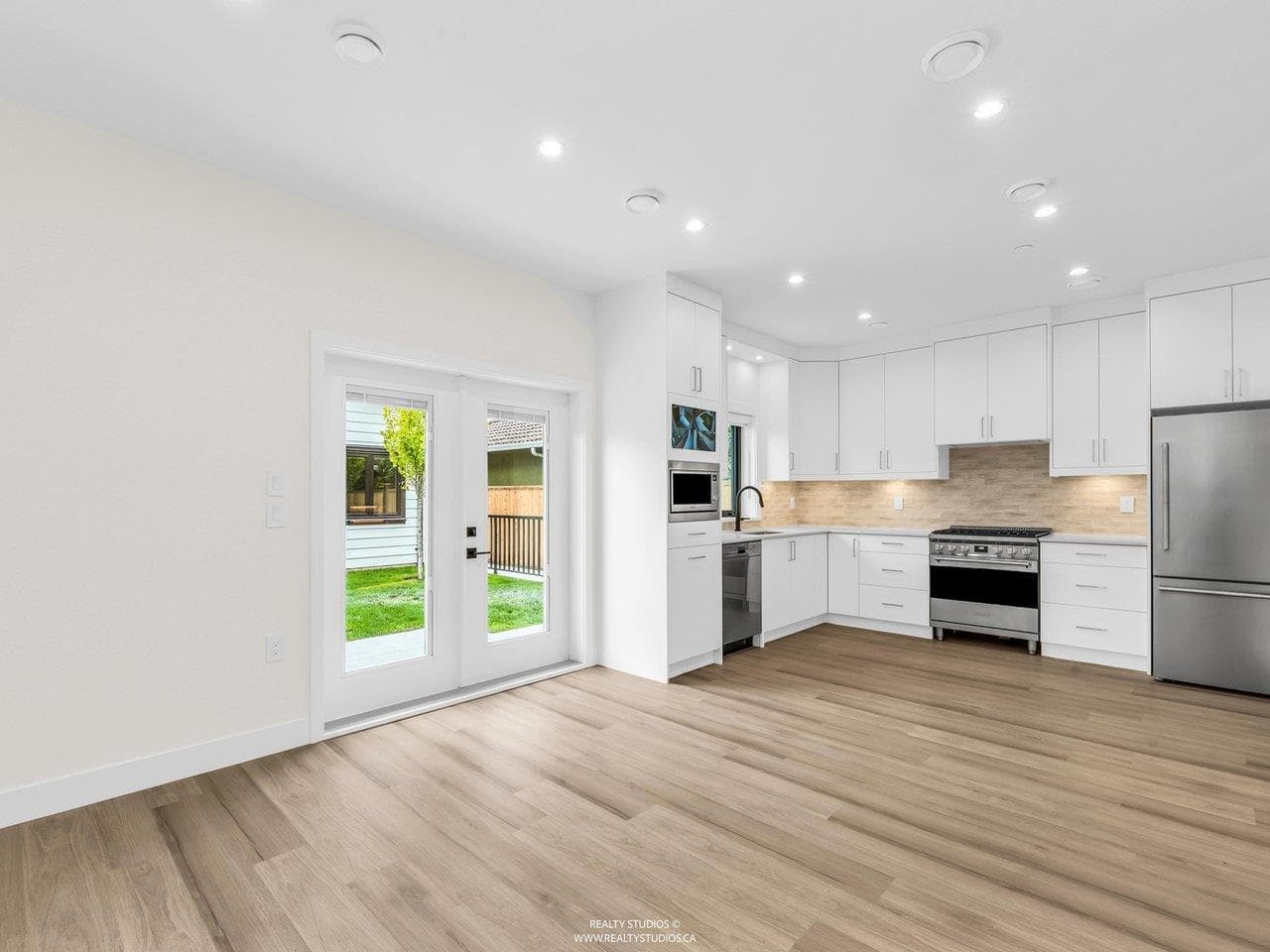 2 - 4257 Knight Street, Vancouver, V5N 3M3 — photo 5