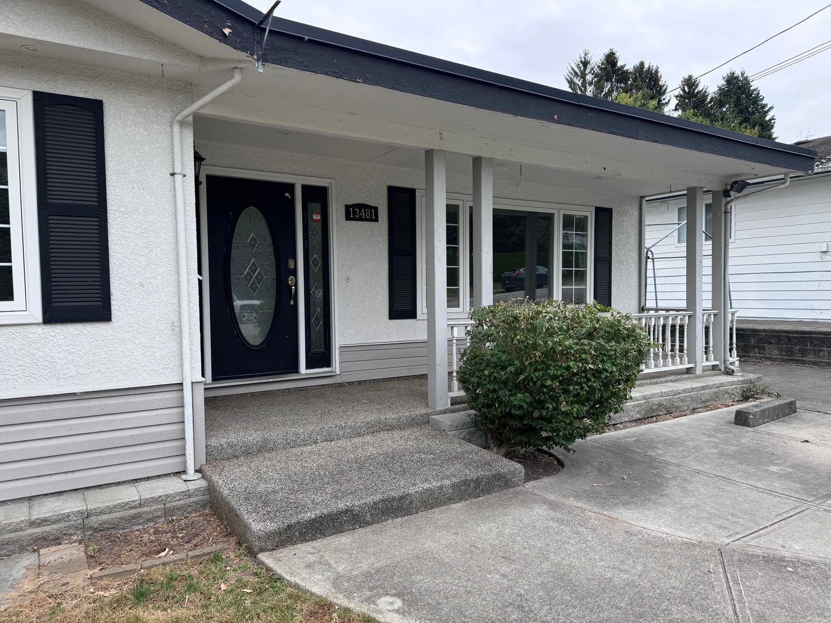 13481 Hilton Road, Surrey, V3R 5J3 — photo 2