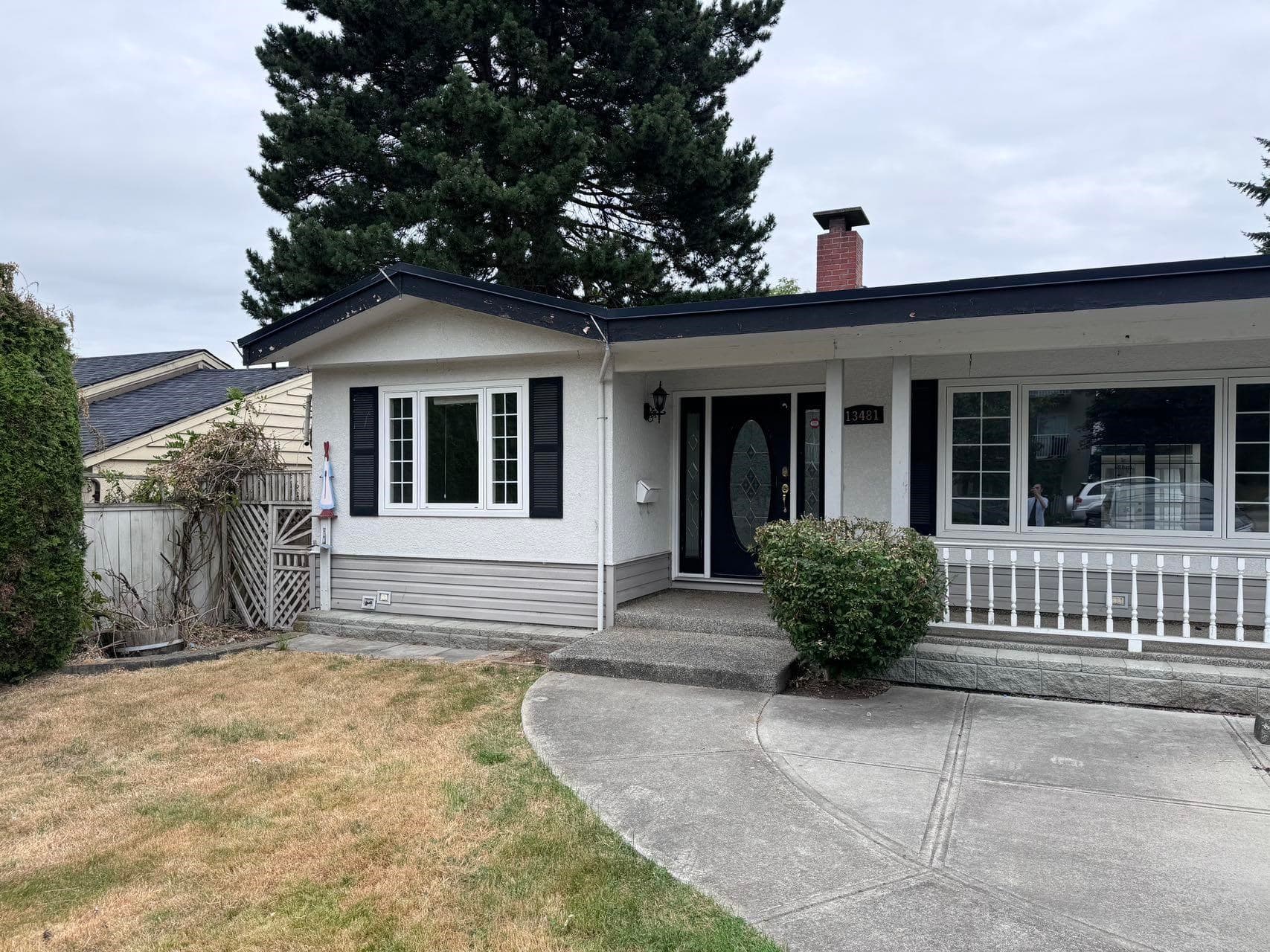 13481 Hilton Road, Surrey, V3R 5J3 — photo 1