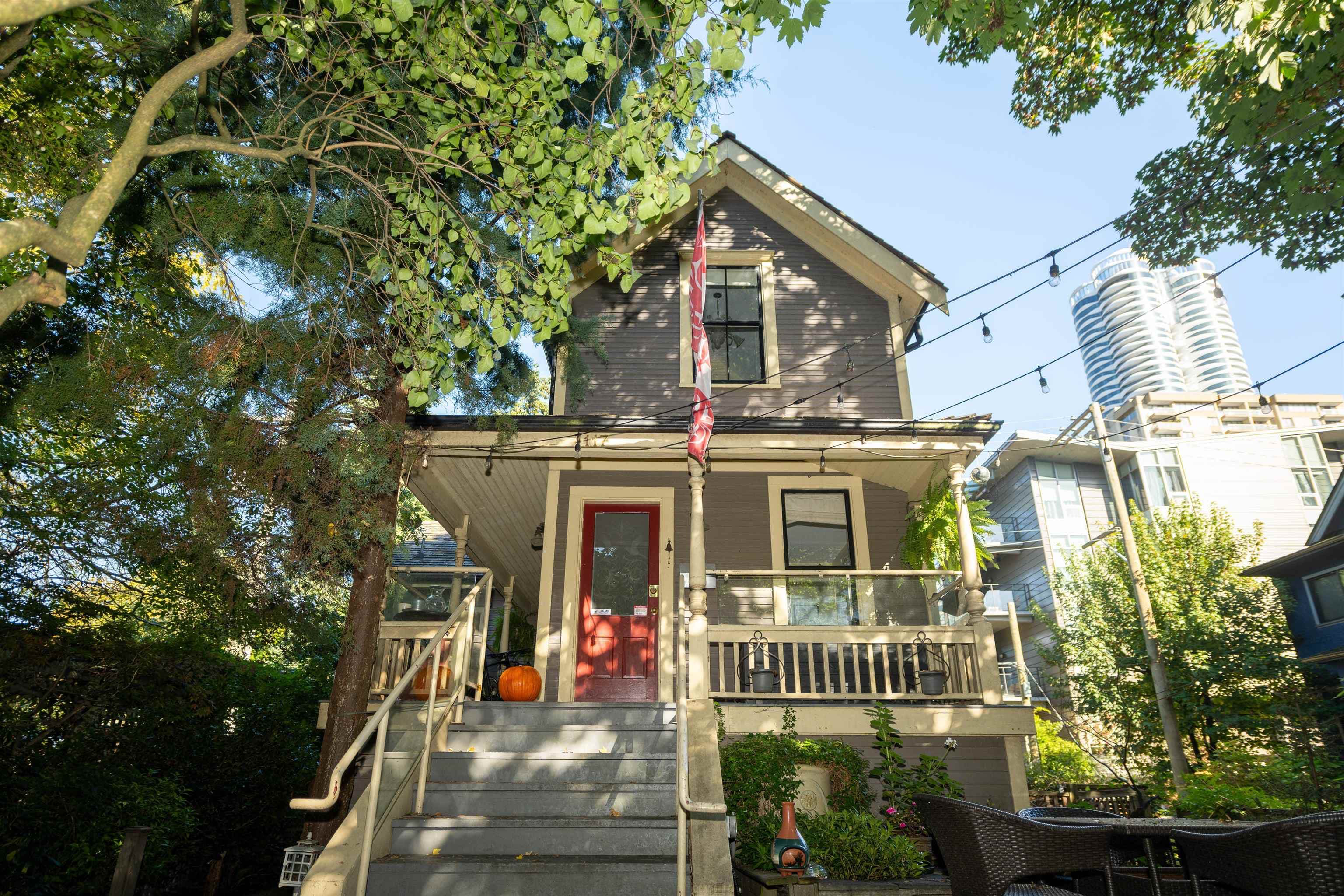1119 Pendrell Street, Vancouver