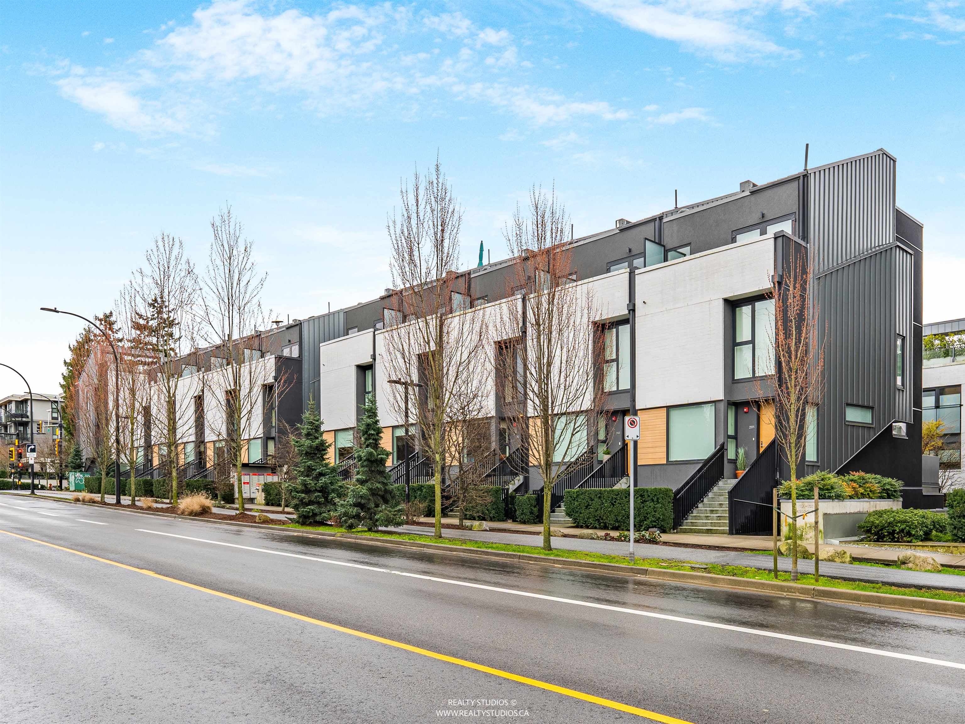 102 - 649 E 3rd Street, North Vancouver