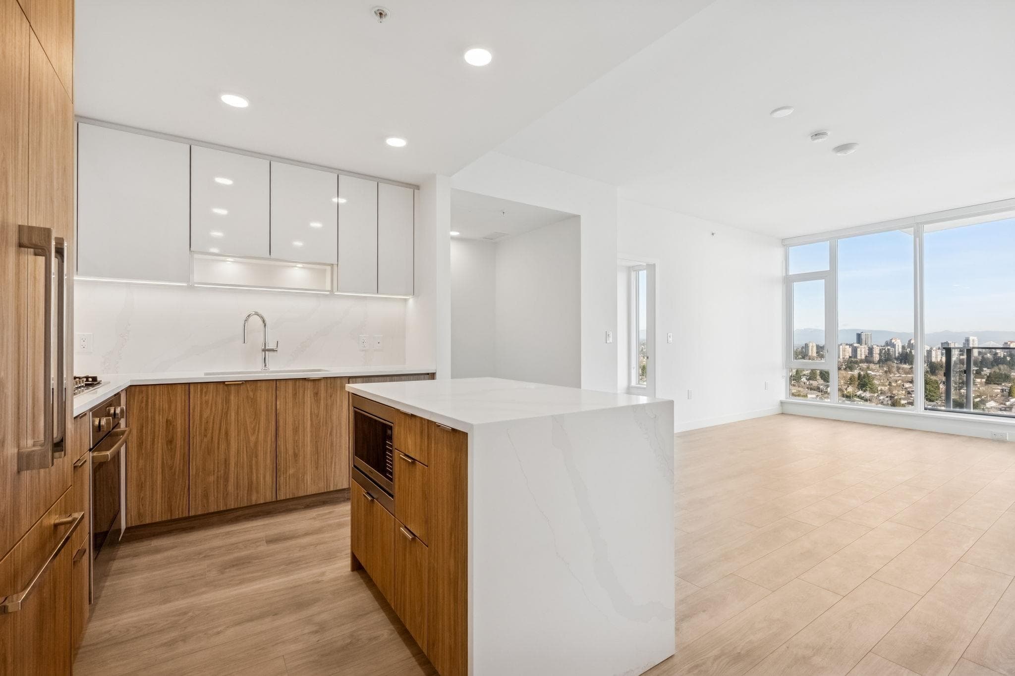 401 - 7728 Park Crescent, Burnaby