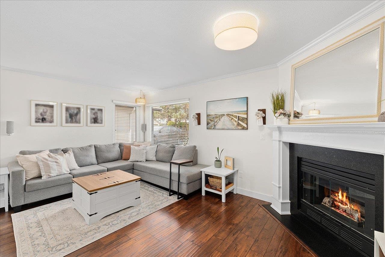 32 - 4756 62 Street, Delta — sold