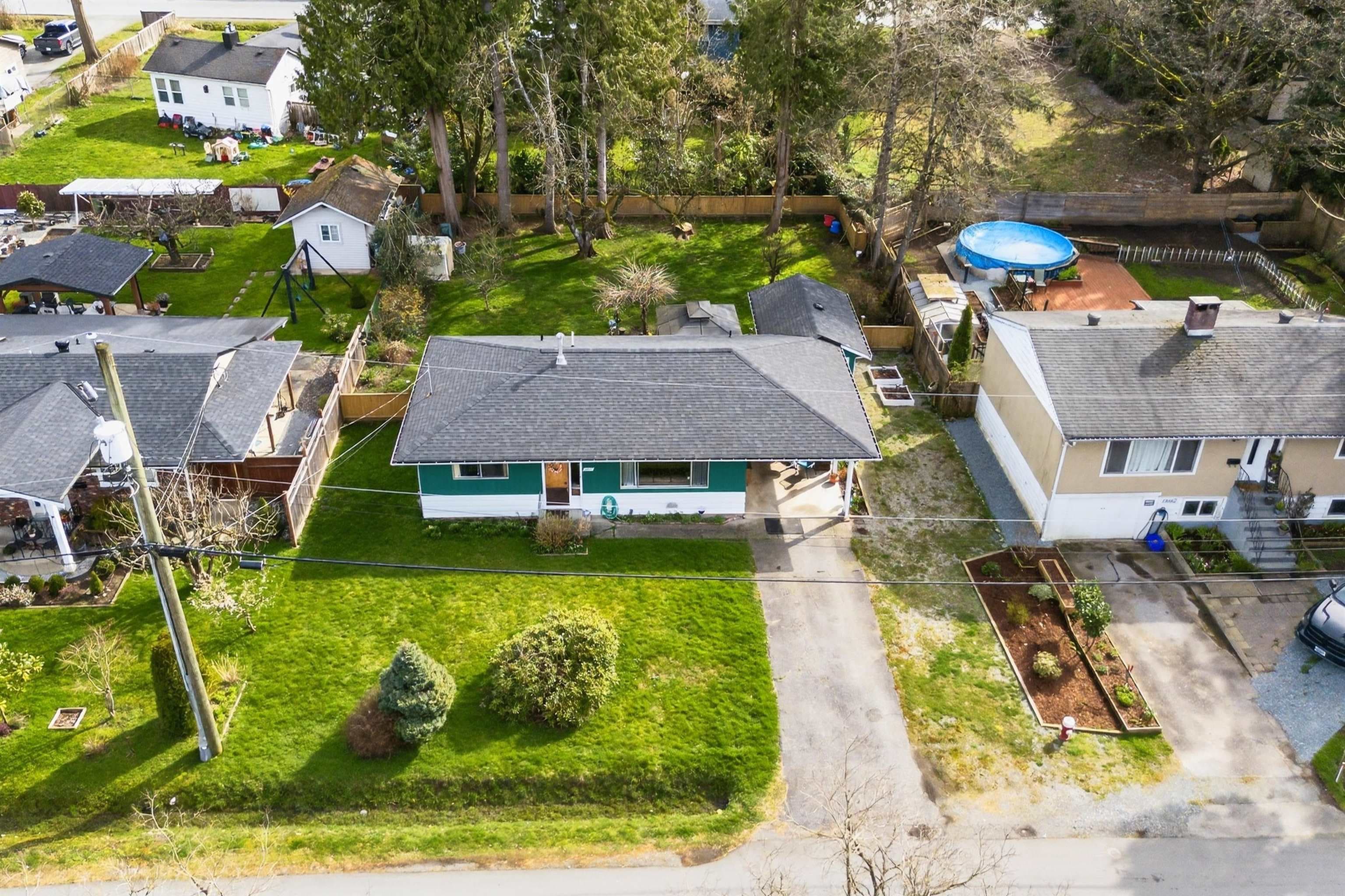 11672 Fulton Street, Maple Ridge, V2X 6L2 — photo 2